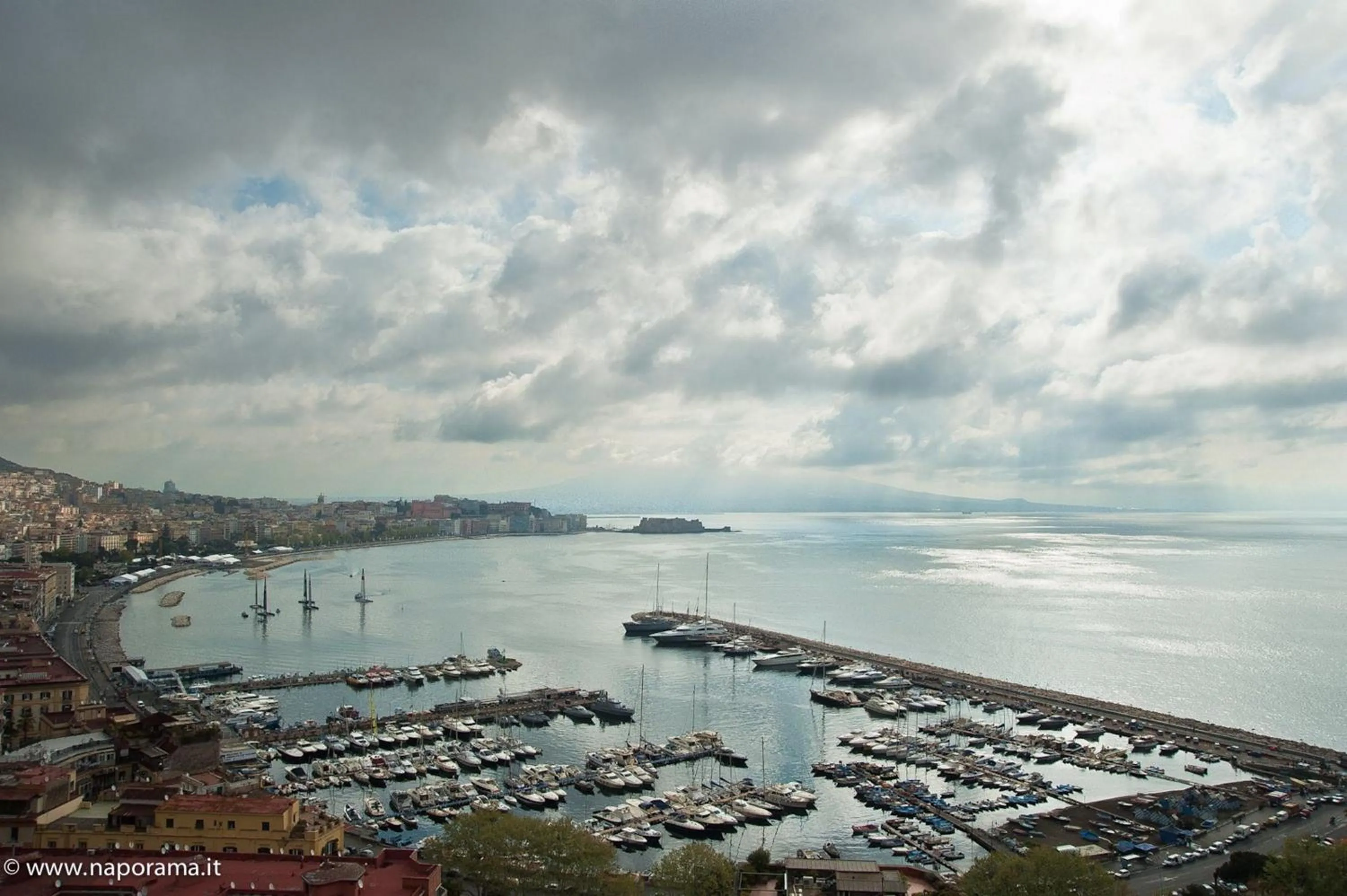 People in B&B Luna Caprese