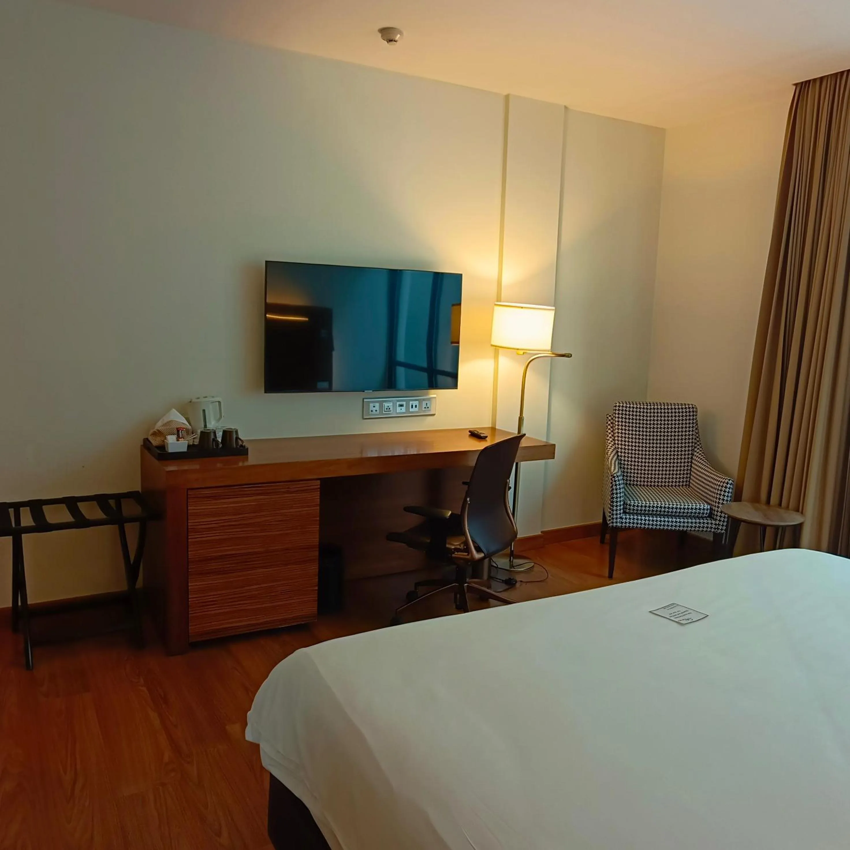 Bed in Sacha's Hotel Uno