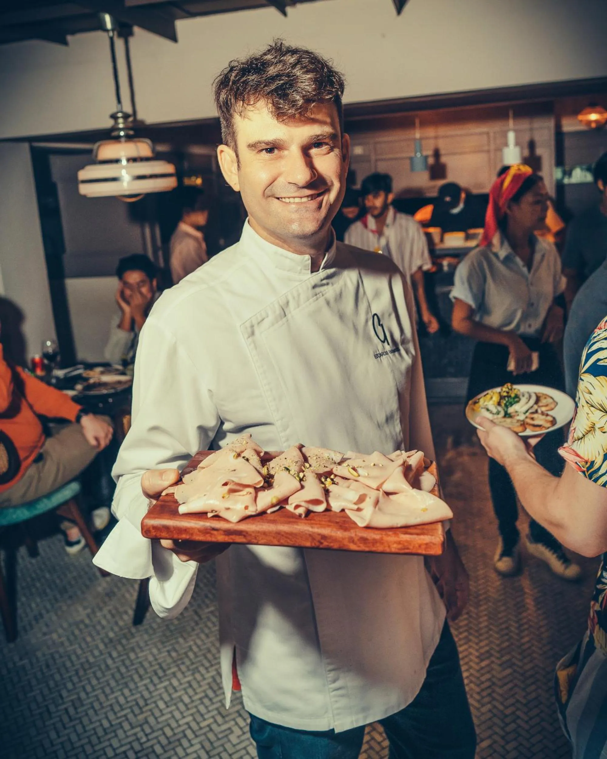 Restaurant/places to eat in Sacha's Hotel Uno