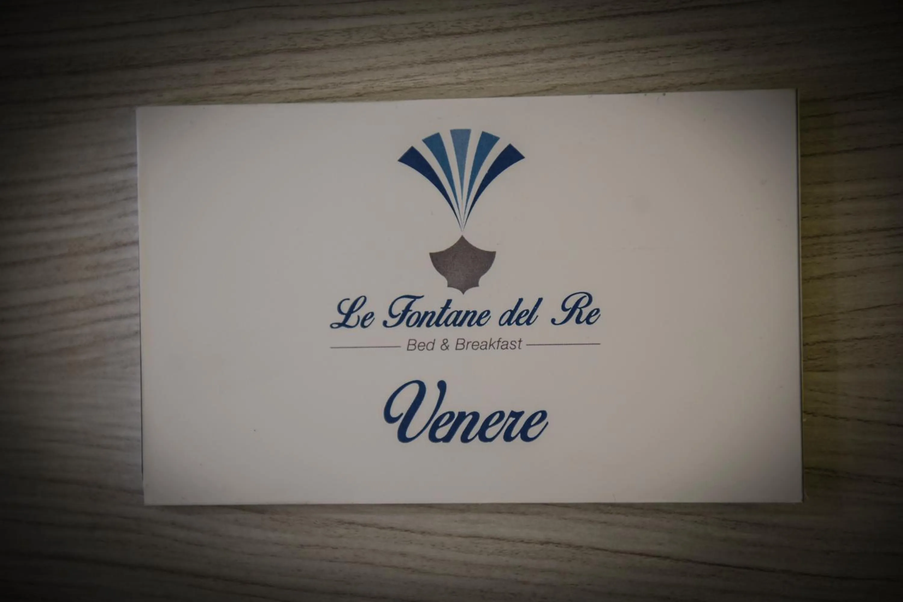 Text overlay in Le Fontane del Re