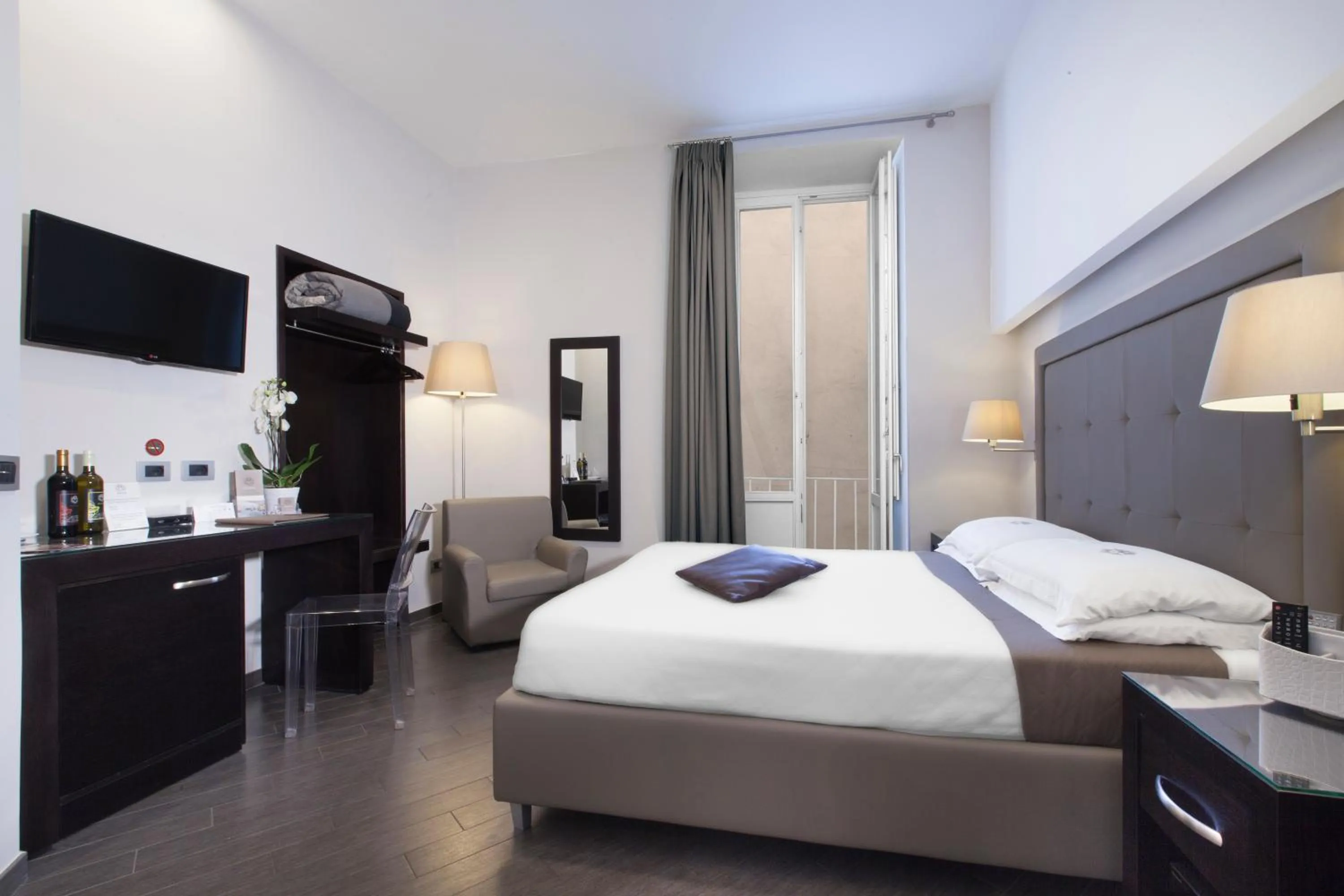 Photo of the whole room in Magi House Relais