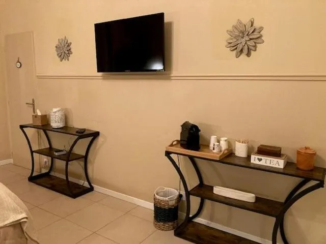 TV and multimedia in The Corner Properties