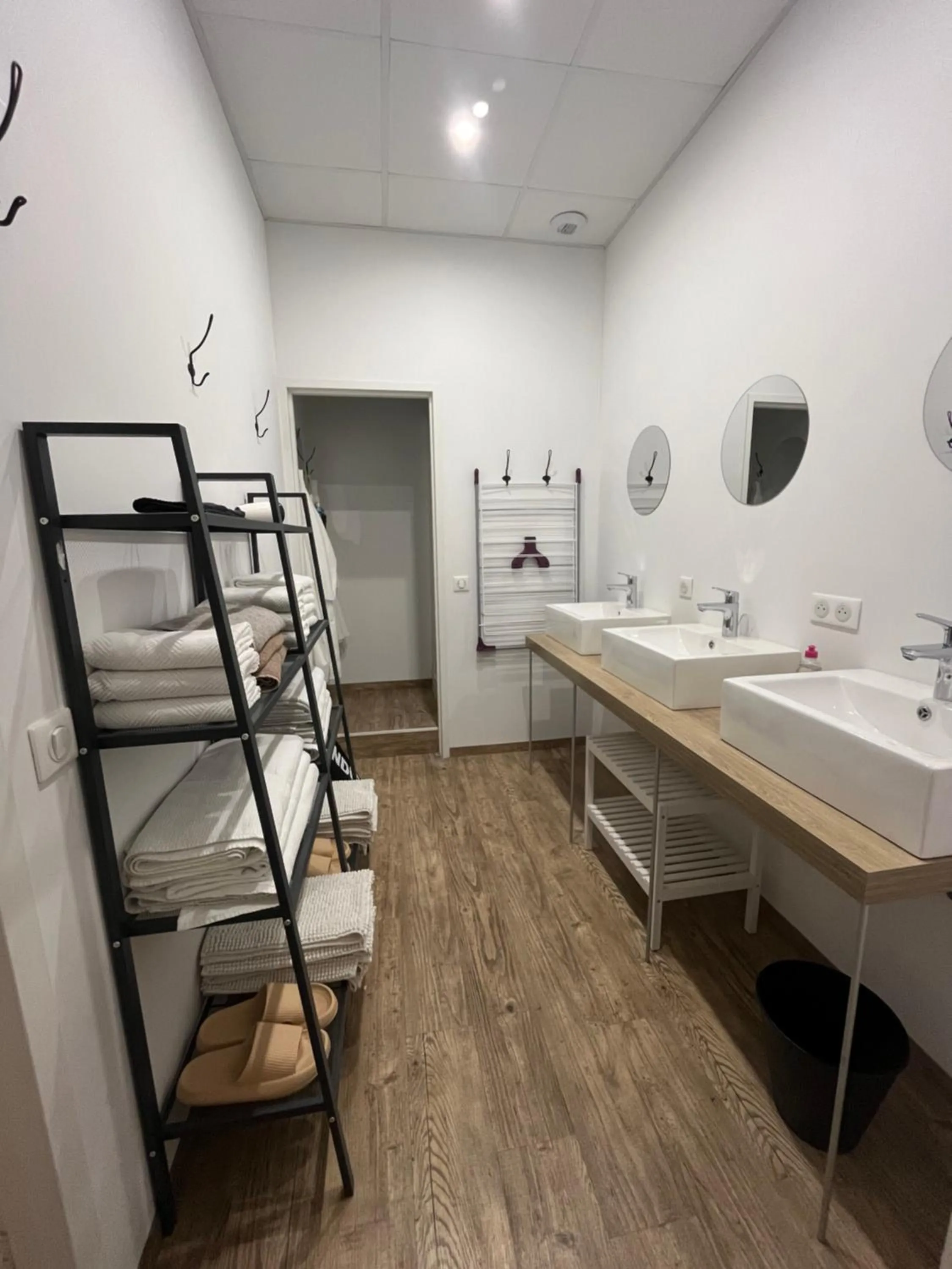 Bathroom, Bed in The Corner Properties