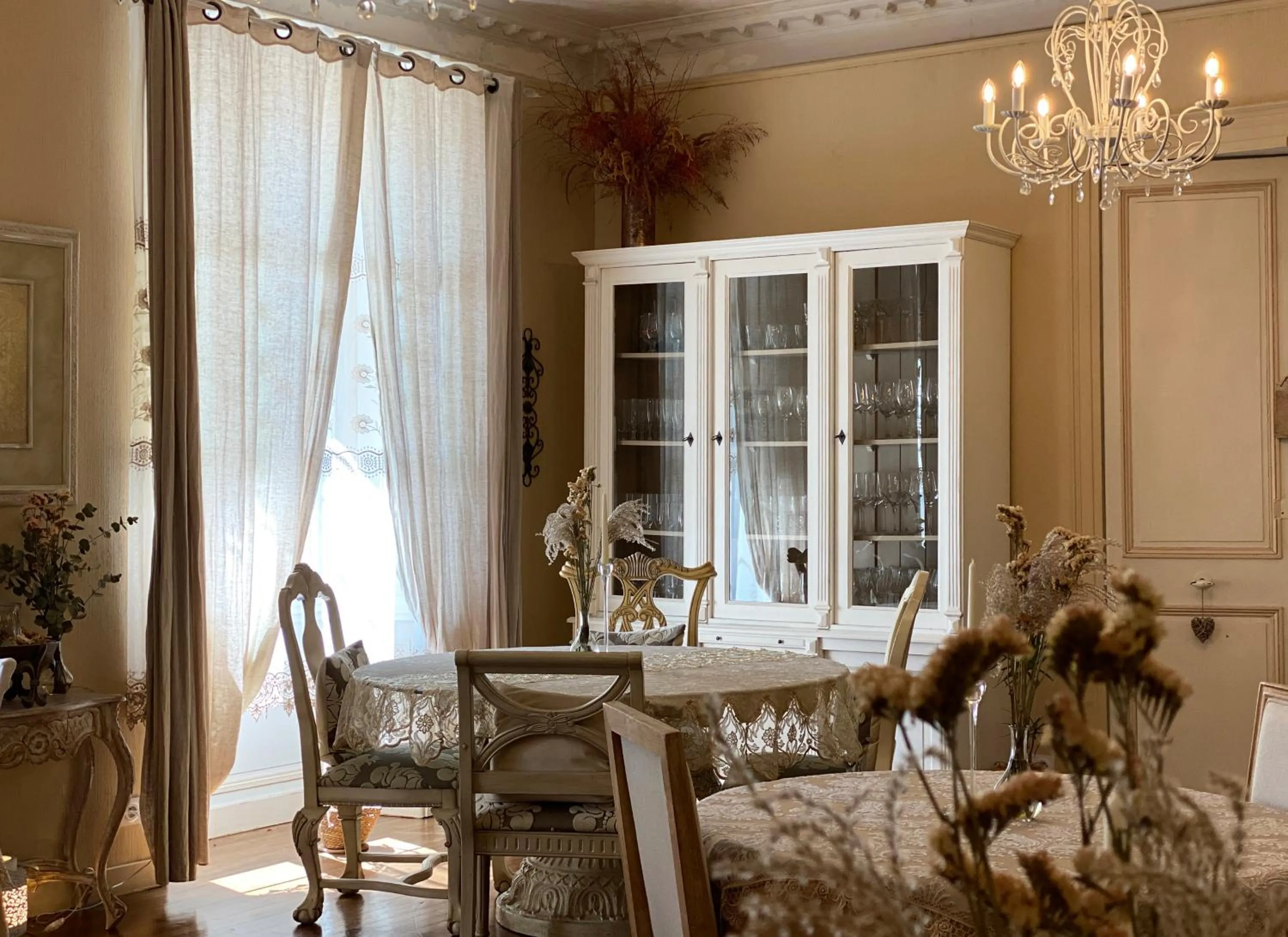 Dining area in The Corner Properties