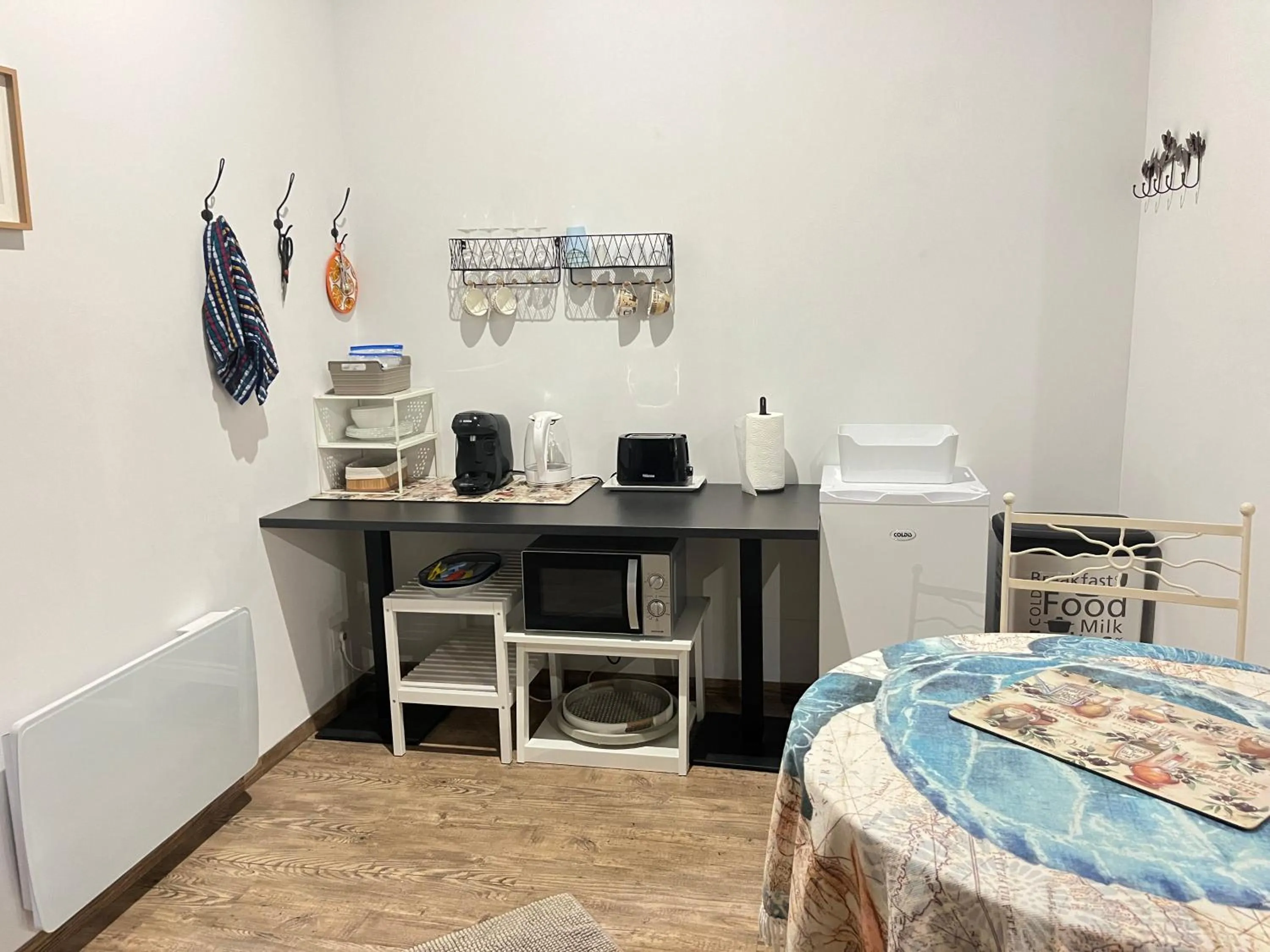 Kitchen or kitchenette in The Corner Properties