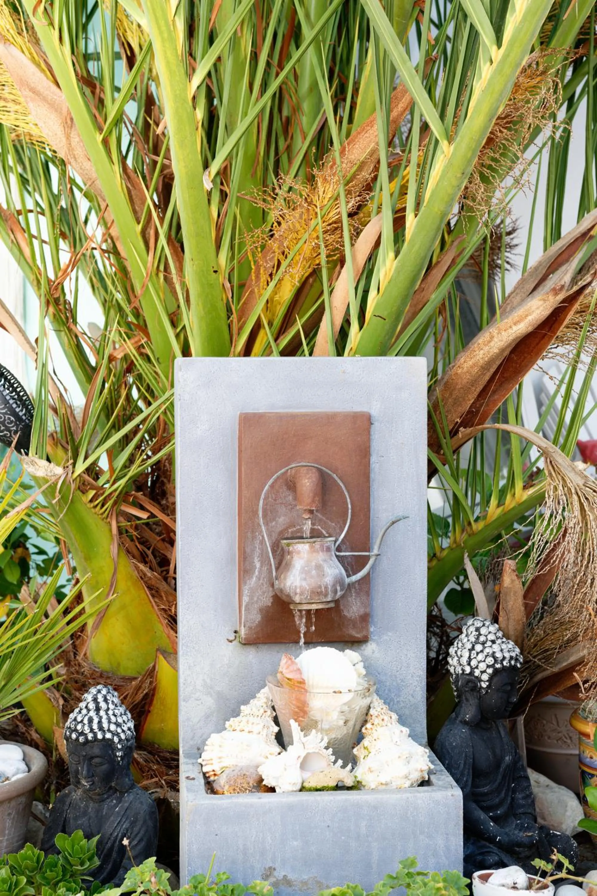 Garden in The Corner Properties