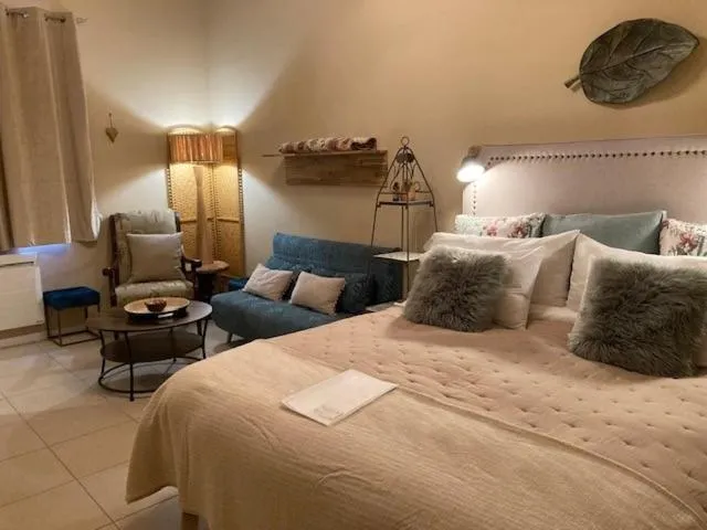 Bed in The Corner Properties