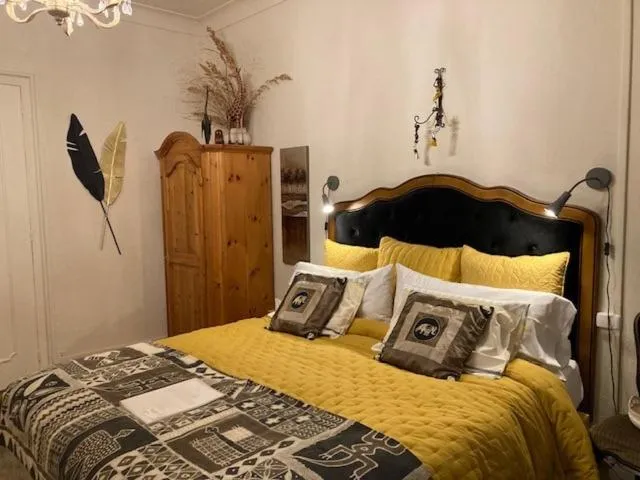 Bedroom, Bed in The Corner Properties