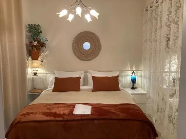 Bed in The Corner Properties