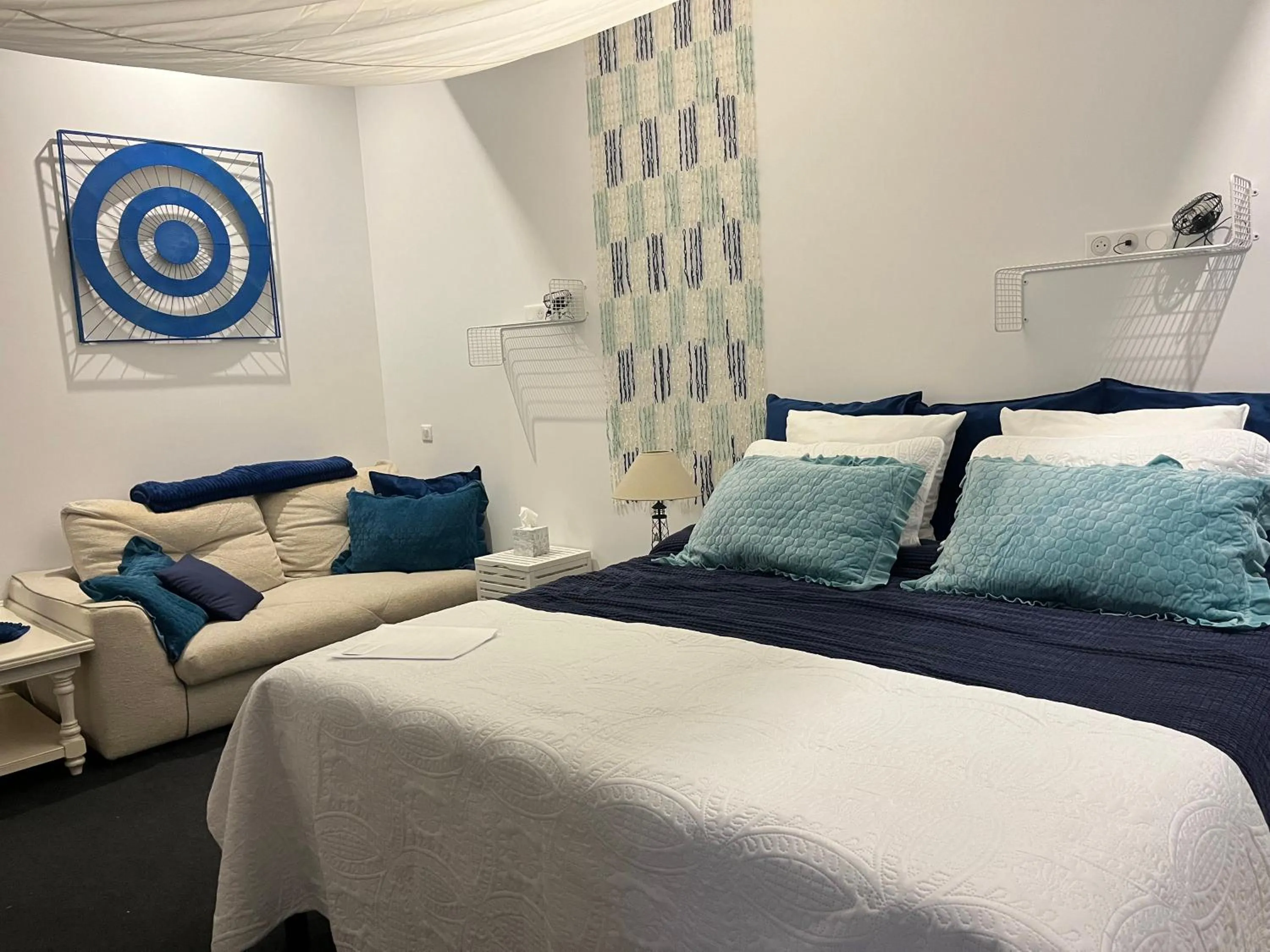 Bed in The Corner Properties