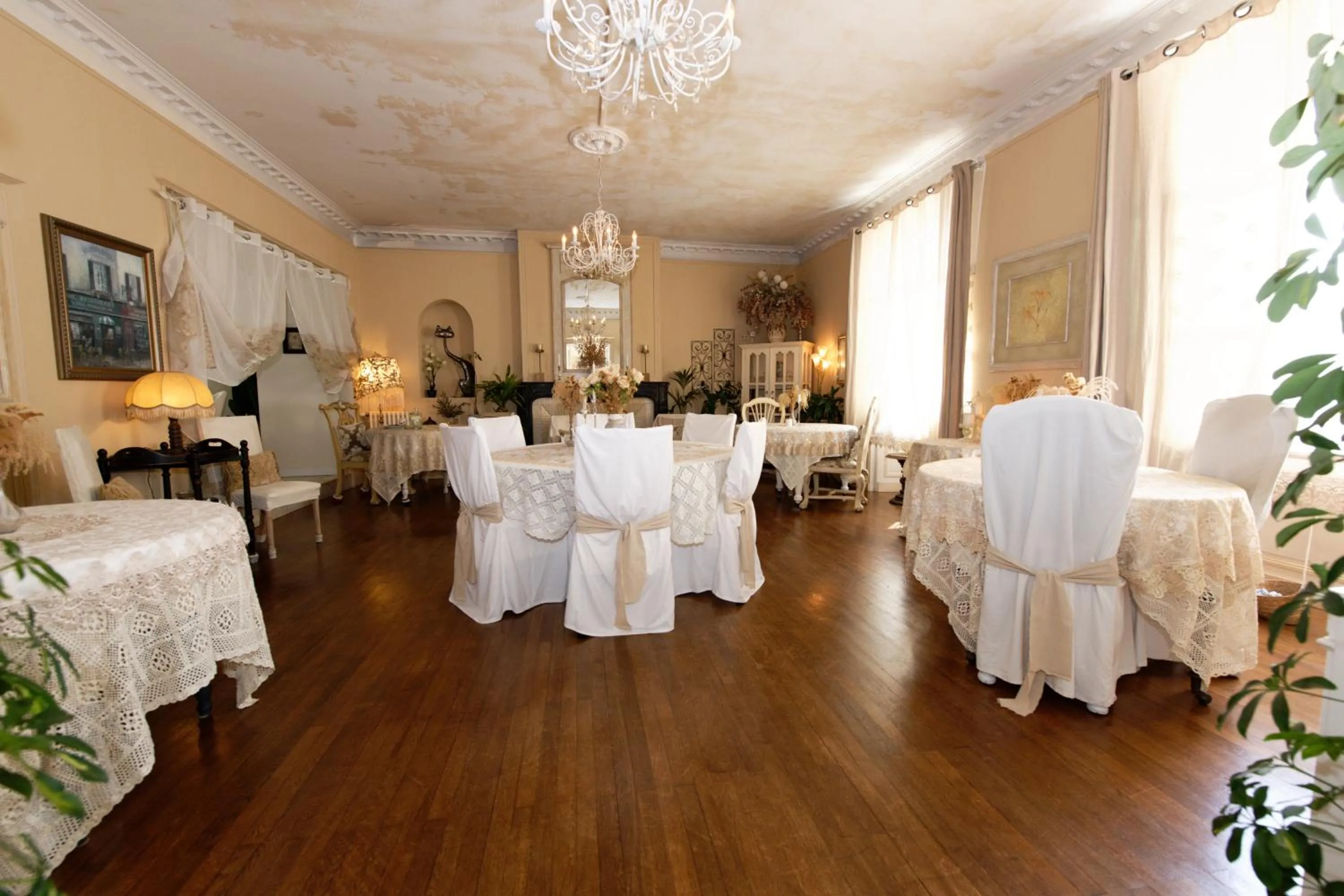 Banquet/Function facilities in The Corner Properties