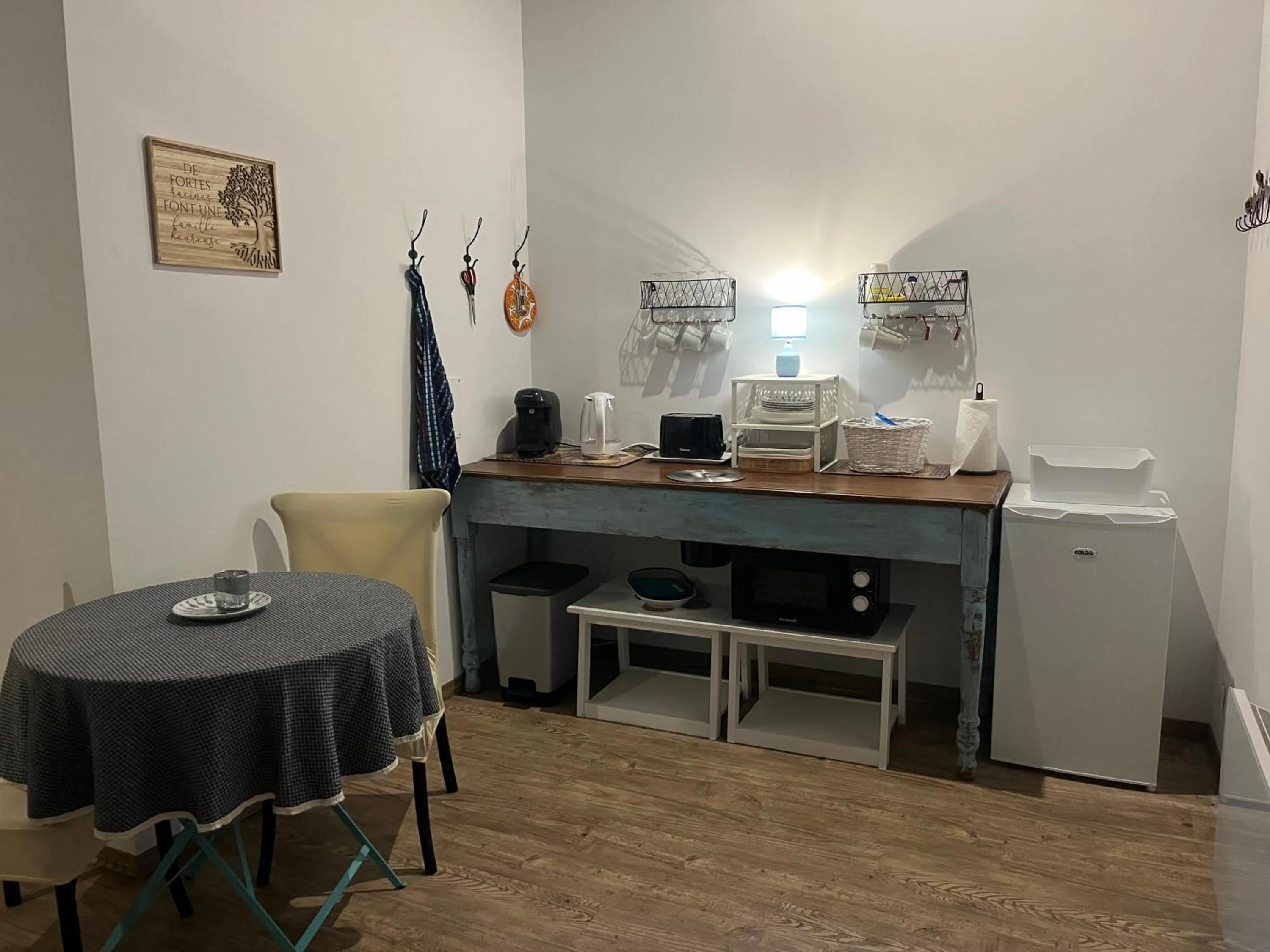 Kitchen or kitchenette in The Corner Properties