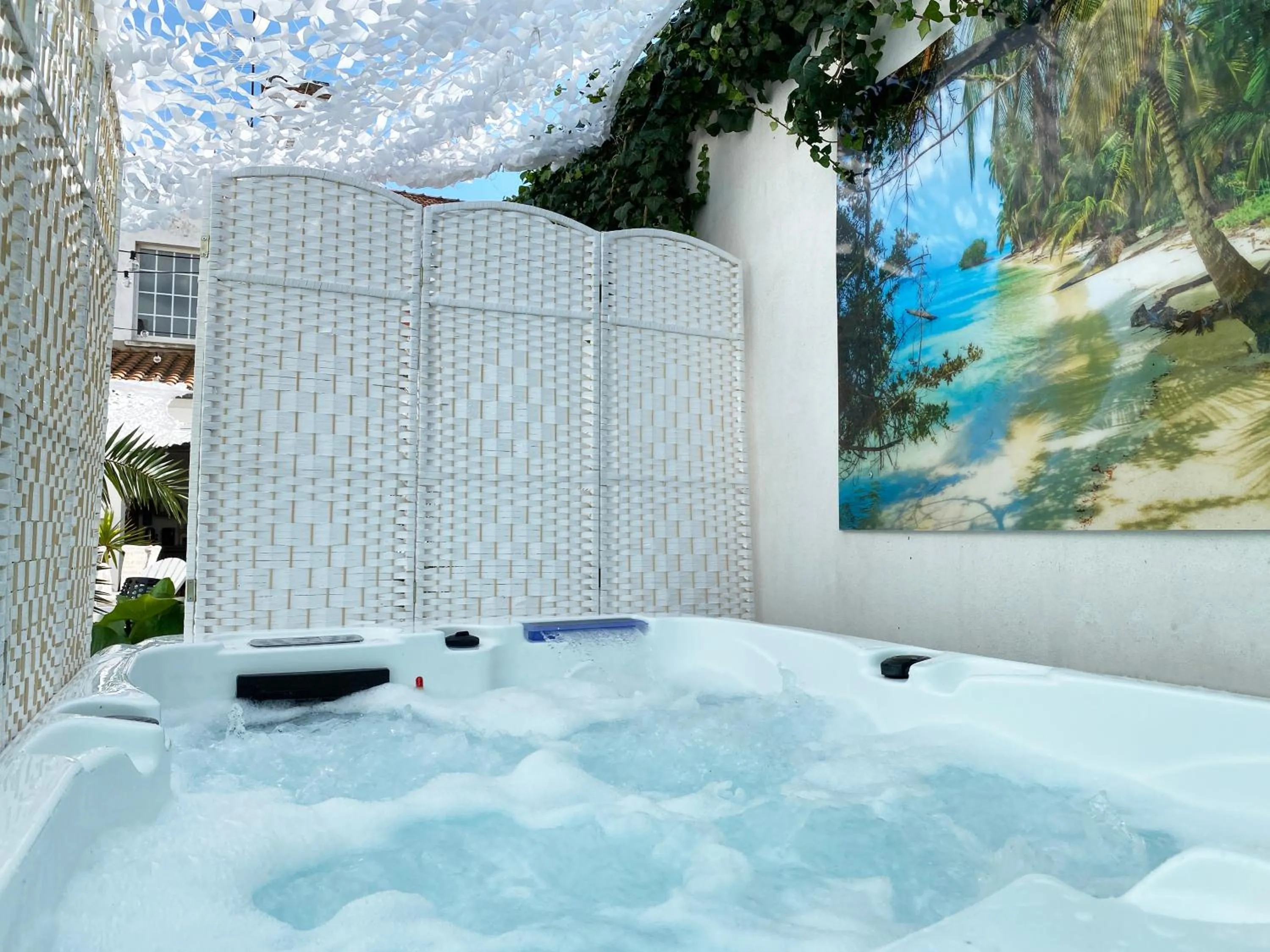 Hot Tub in The Corner Properties