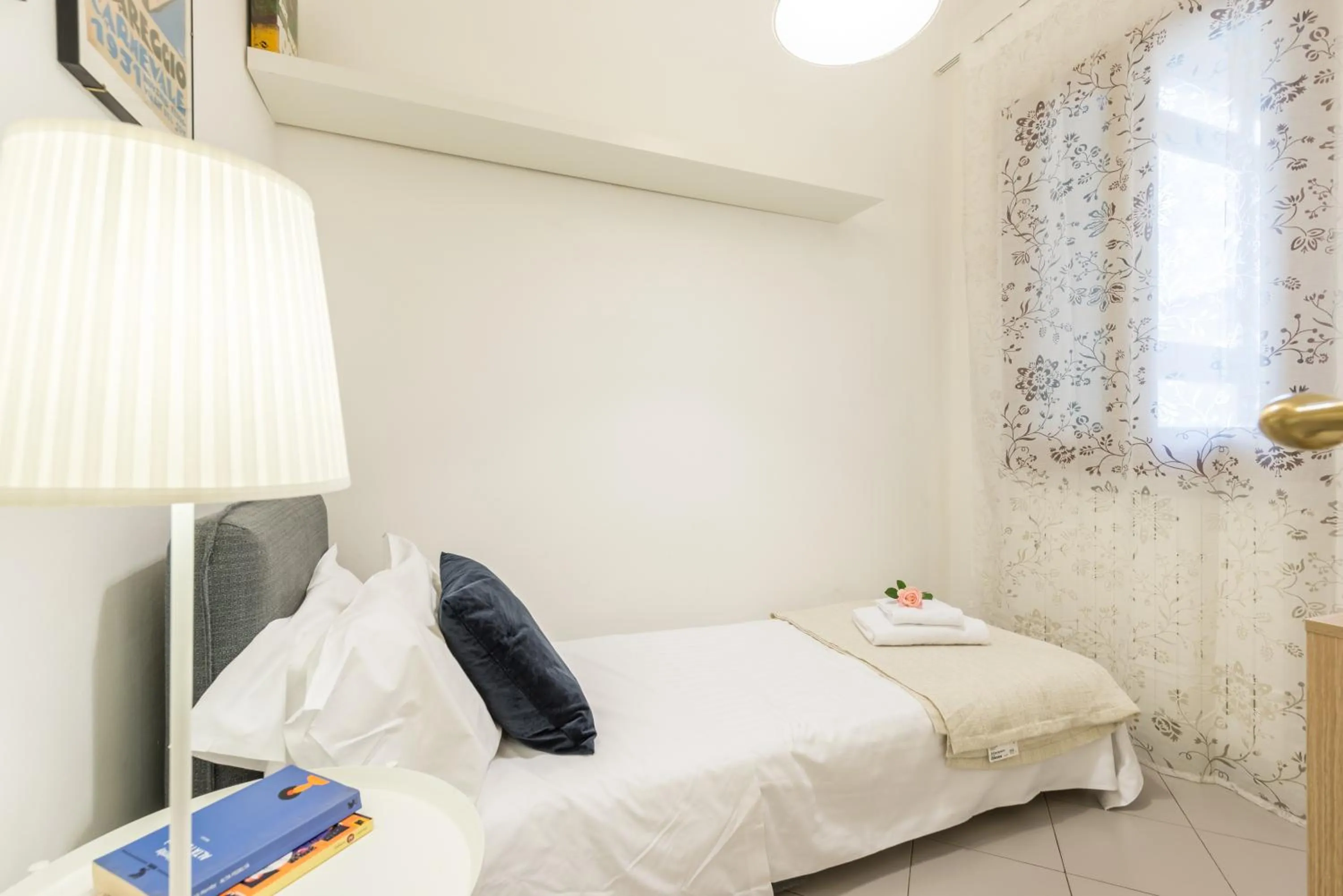 Bed in Giulietta by Mmega