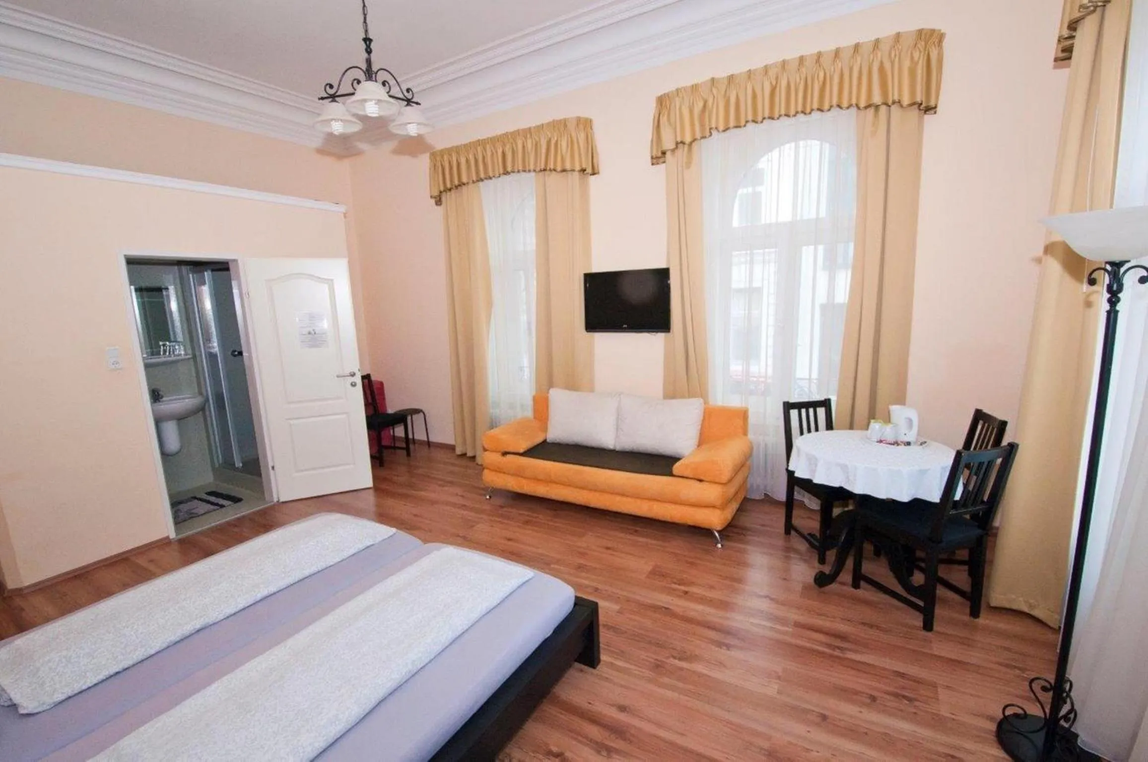 Bedroom, Bed in K+T Boardinghouse