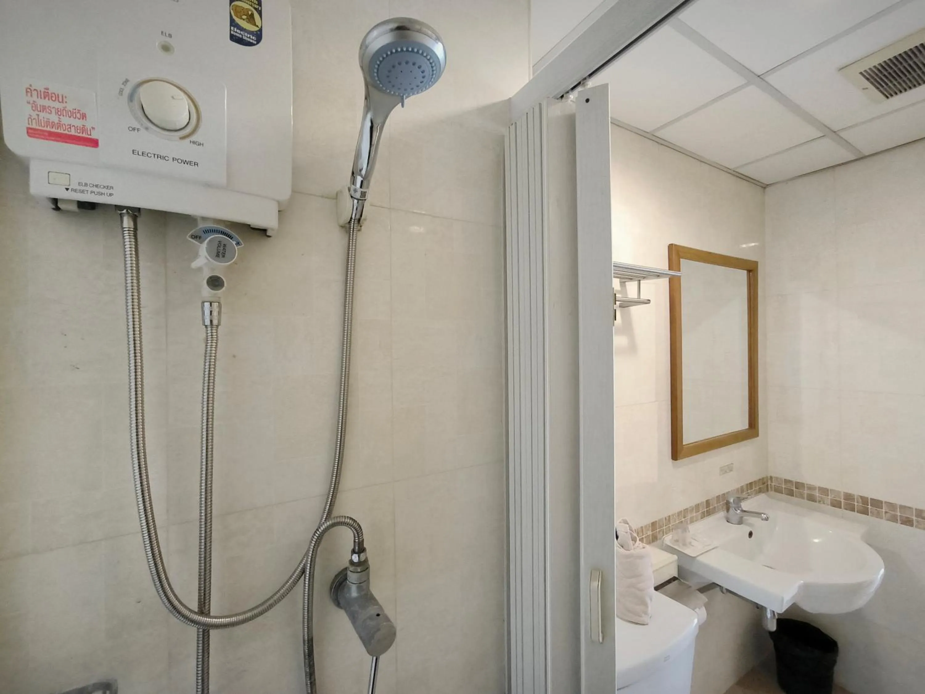 Bathroom in Metro Point Bangkok