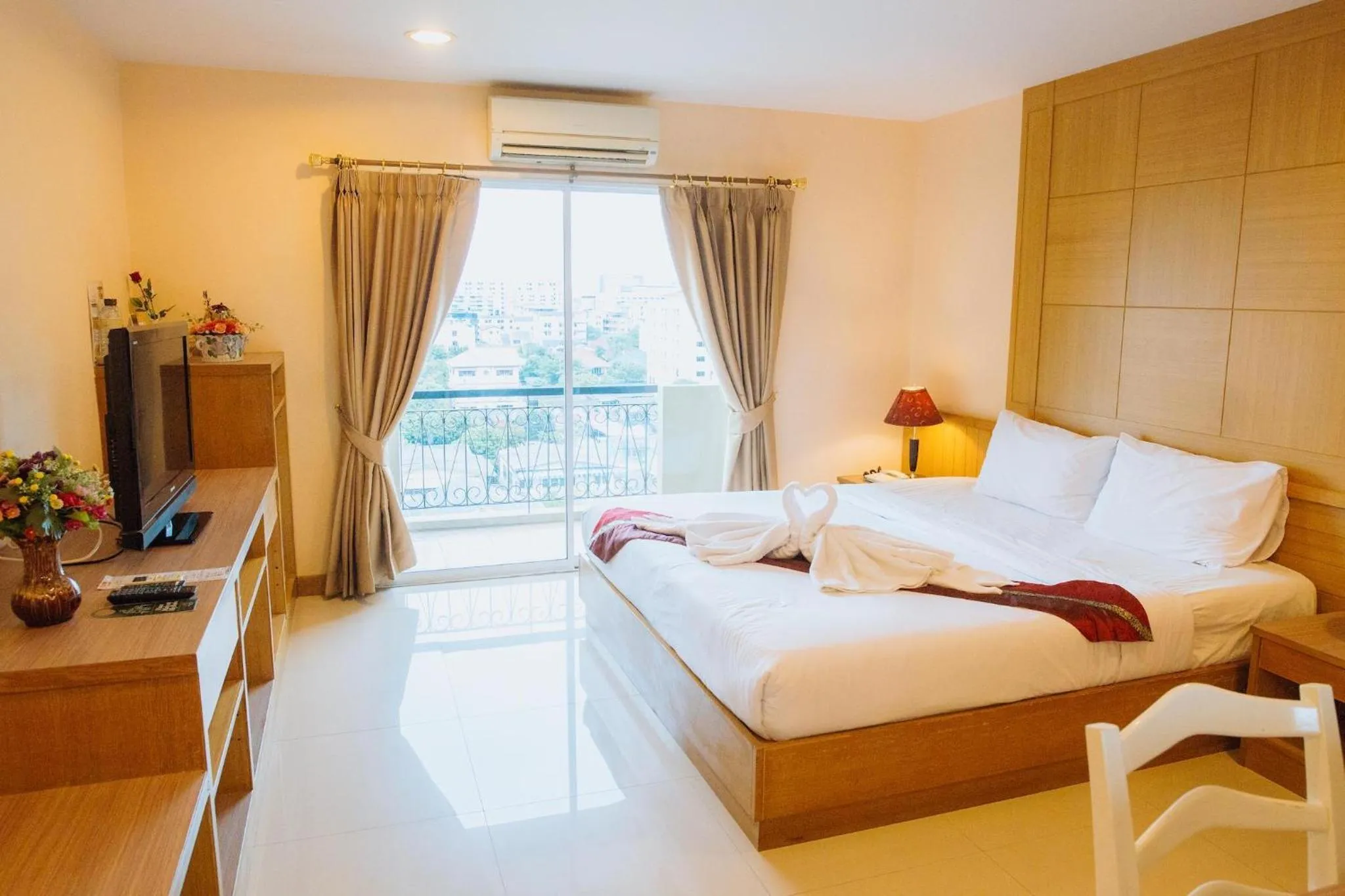 Bed in Metro Point Bangkok