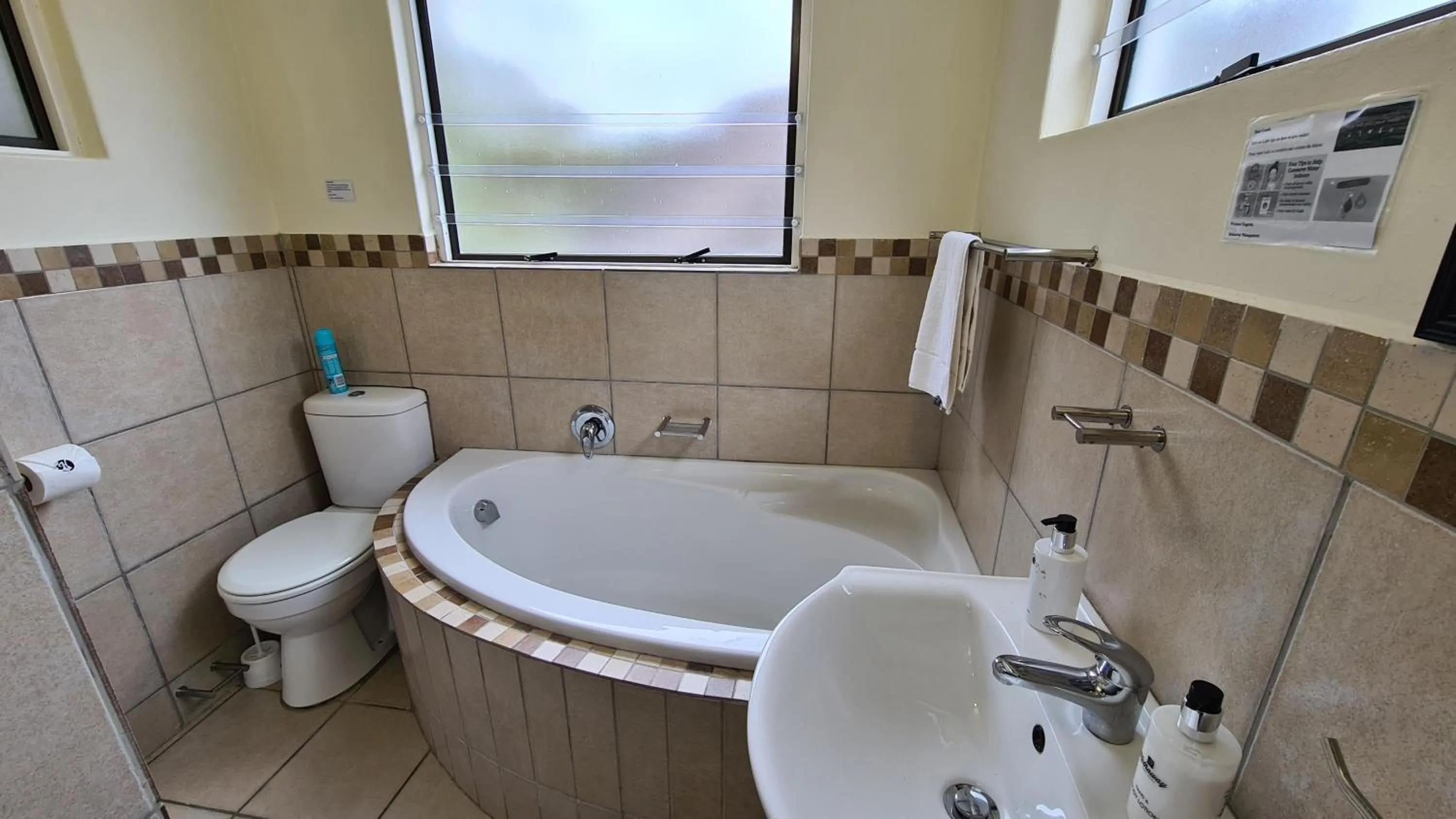 Bathroom in Hathaway Guest House