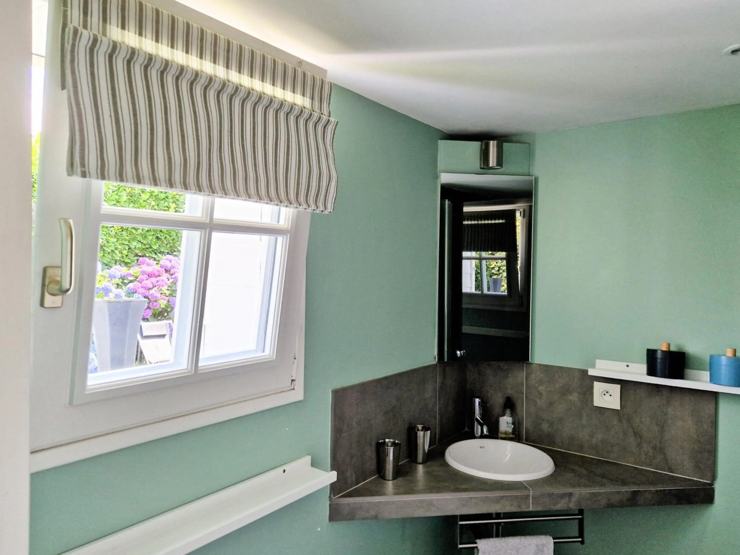 Bathroom in Les chambres du Keriolet