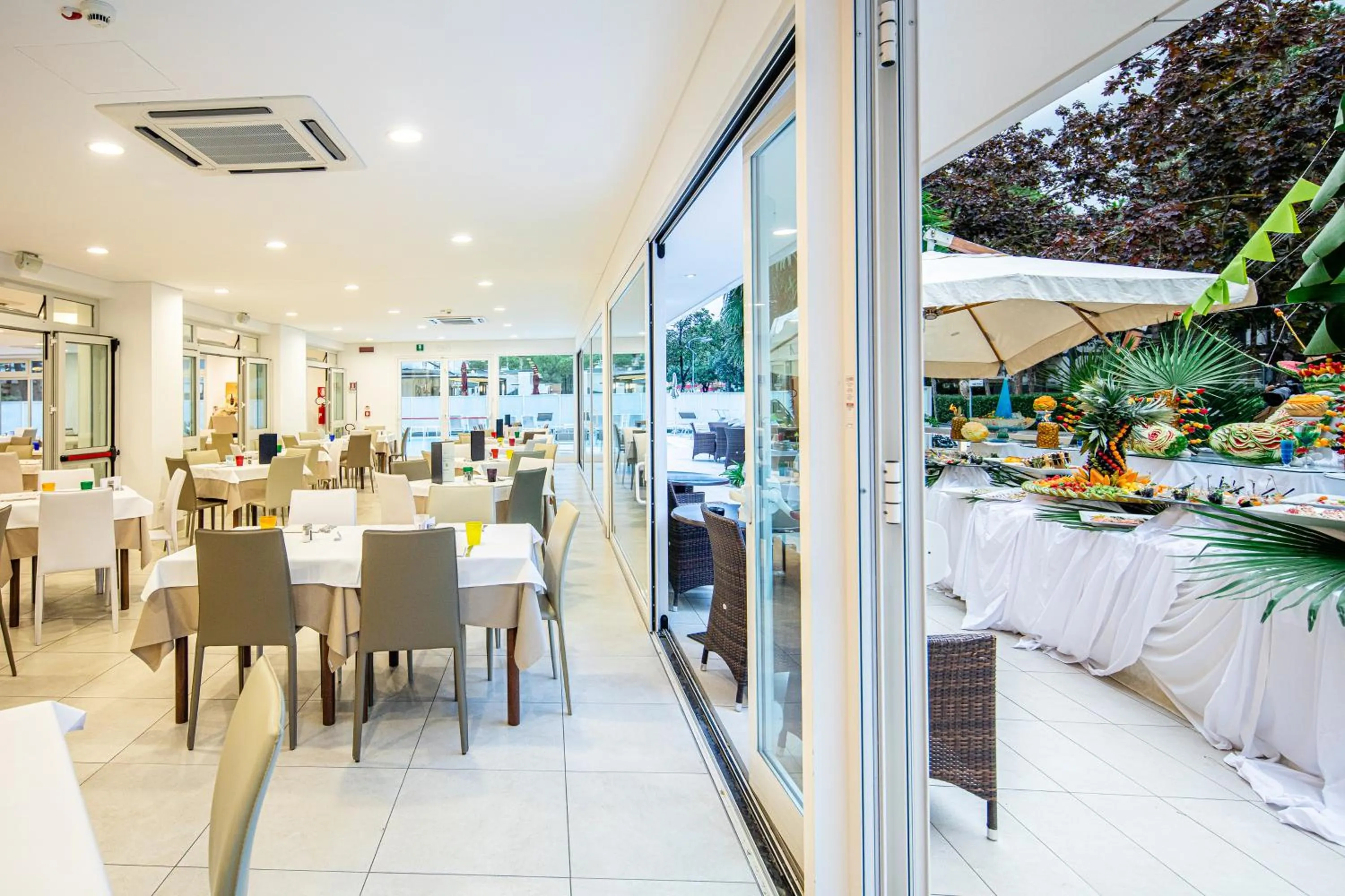 Restaurant/places to eat in Hotel Helvetia