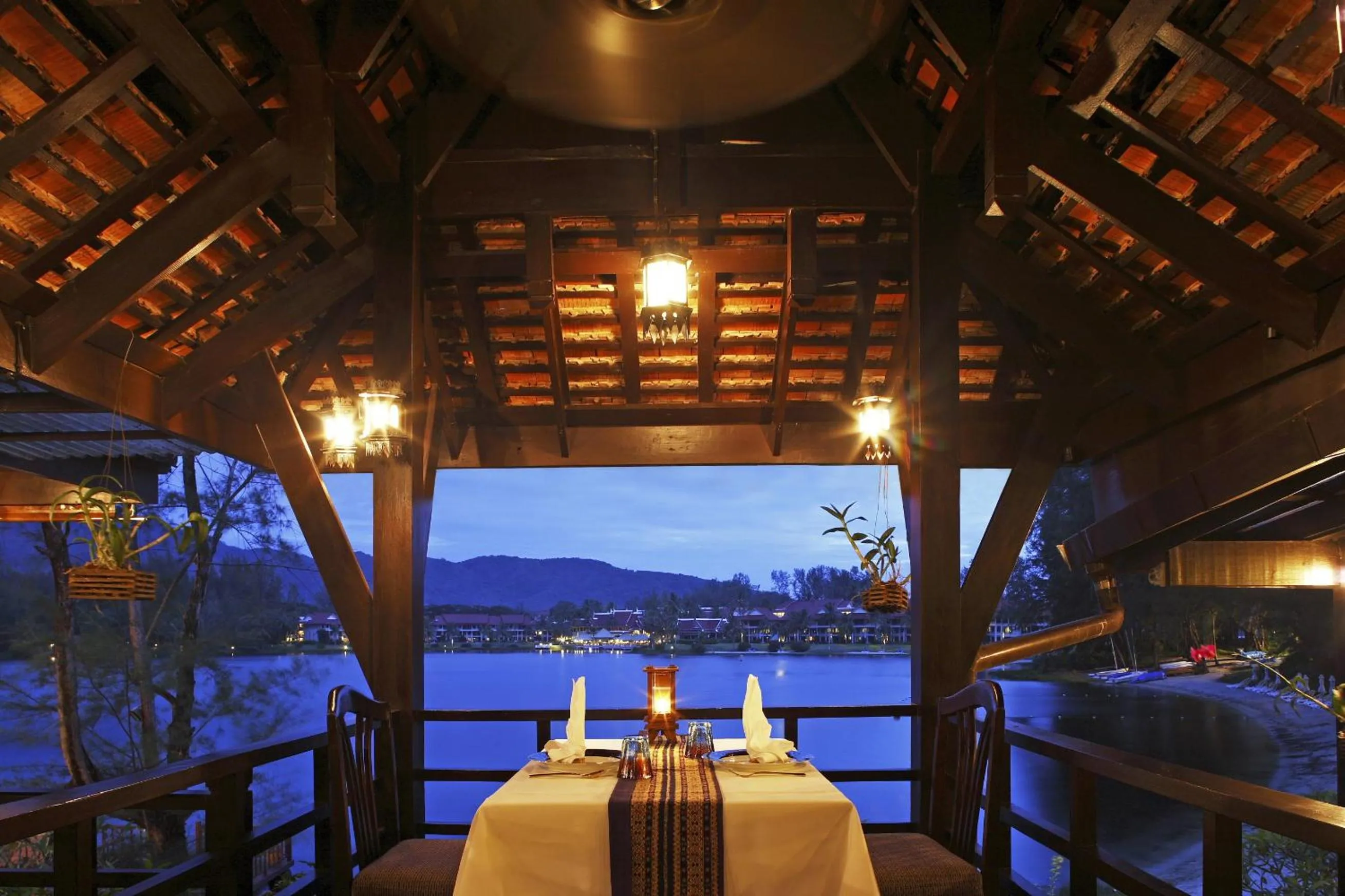 Restaurant/places to eat in Dusit Thani Laguna Phuket