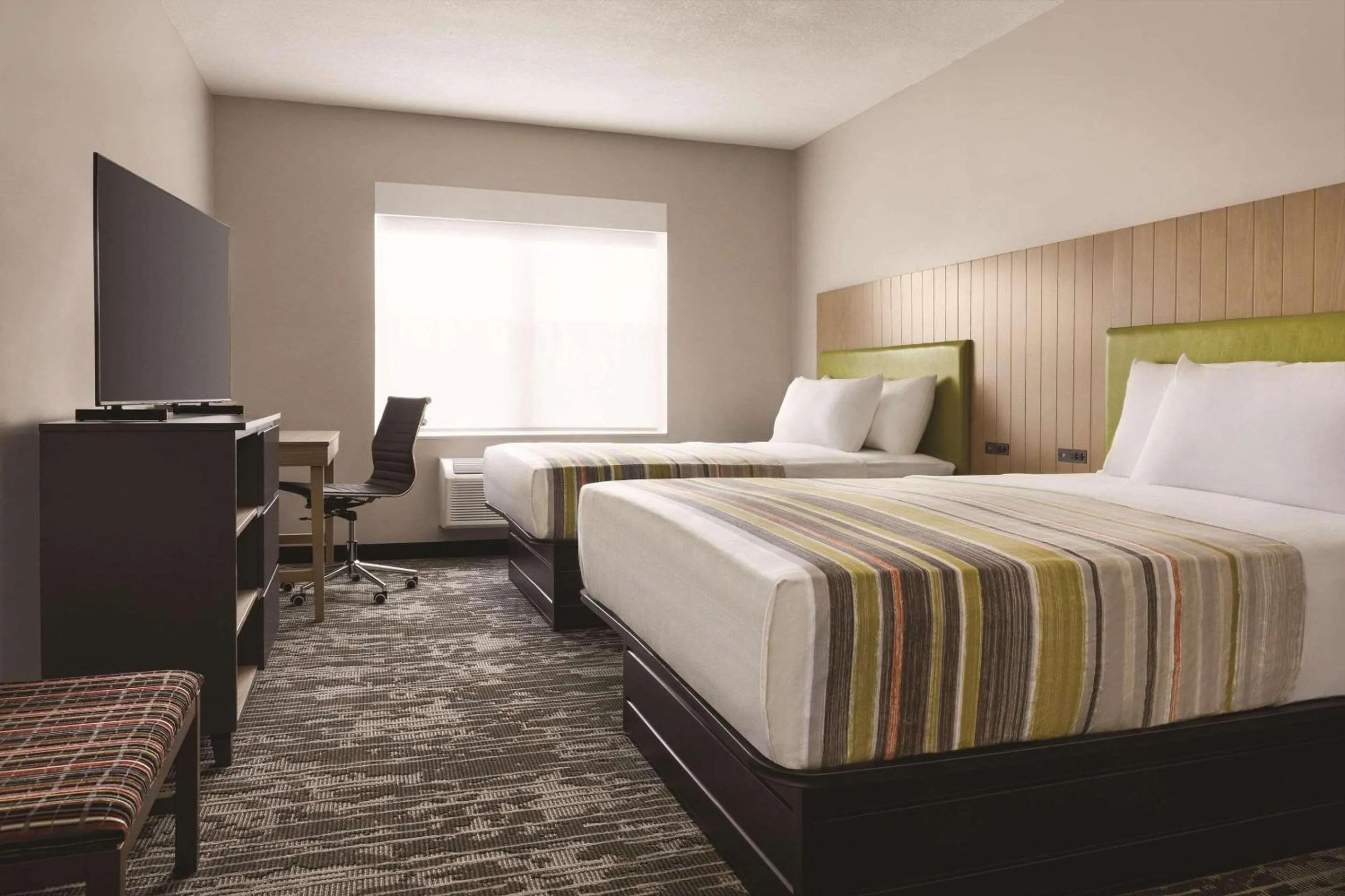 Bedroom, Bed in Country Inn & Suites by Radisson, Panama City, FL