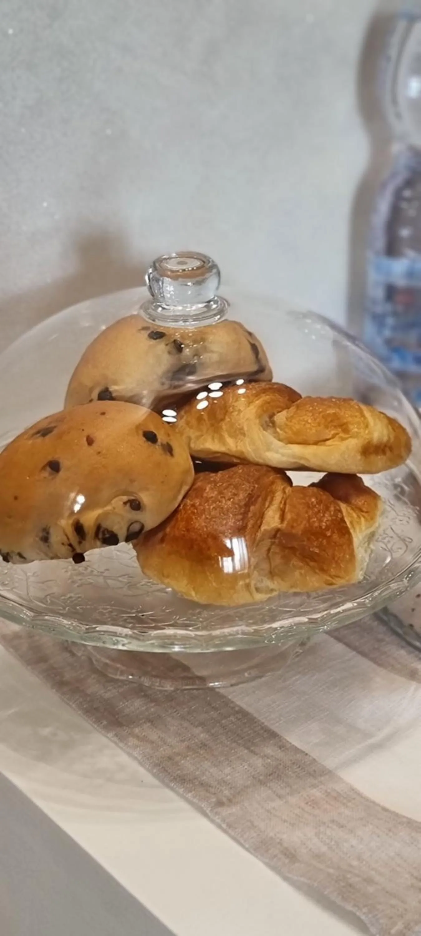 Food and drinks in Home Sweet Home