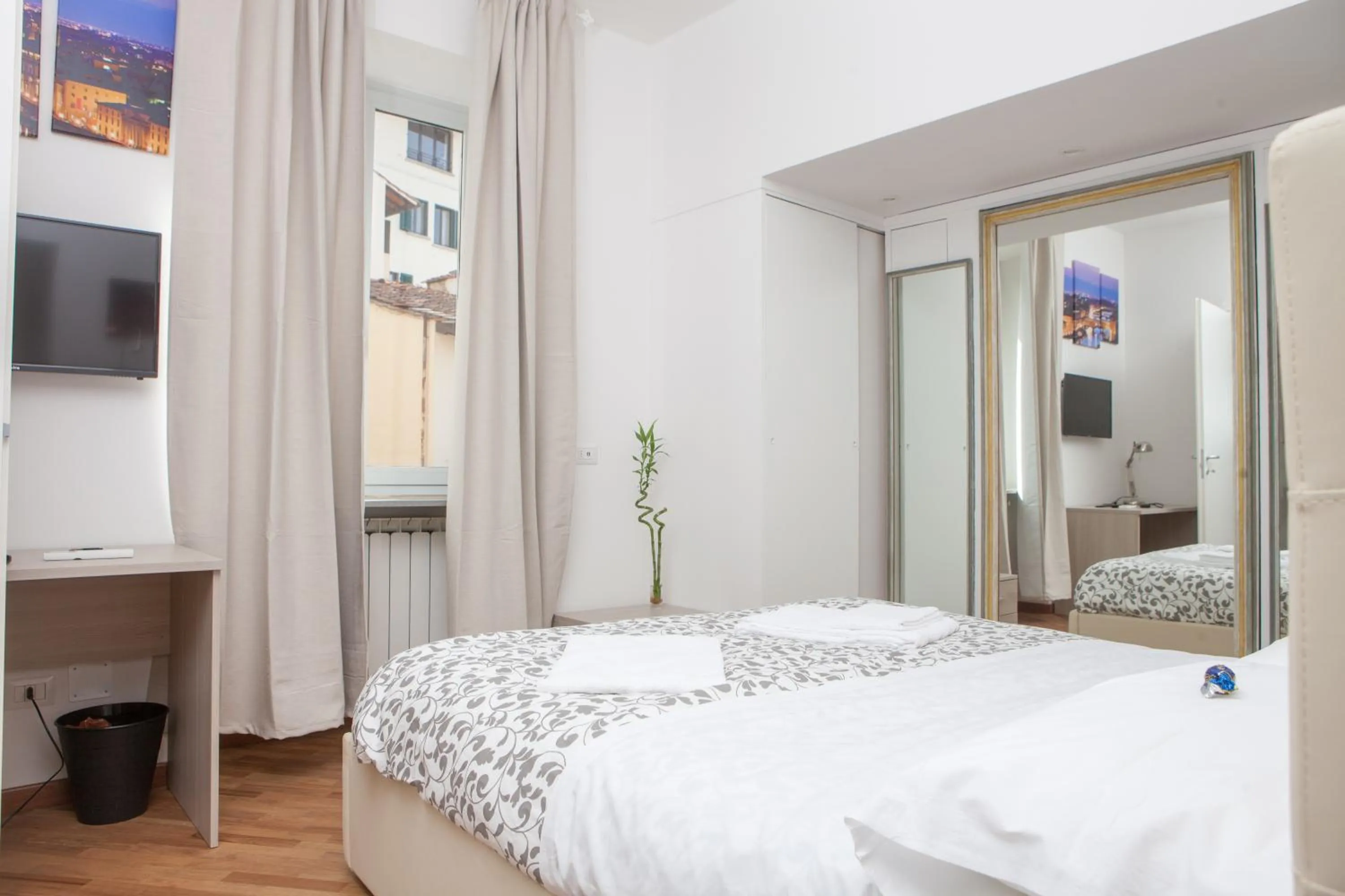 Bed in Le Tre Lune Suites