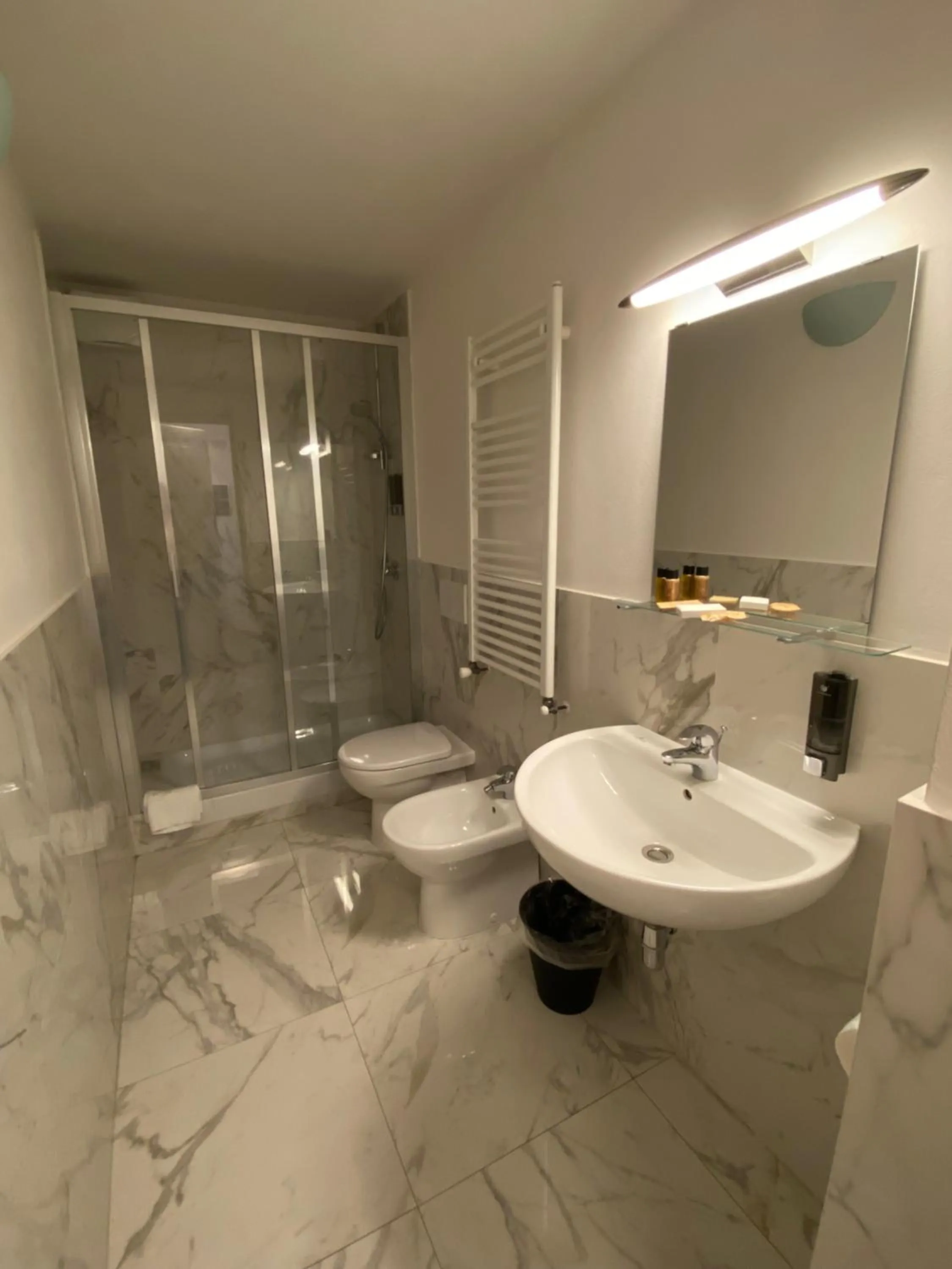 Toilet in Le Tre Lune Suites