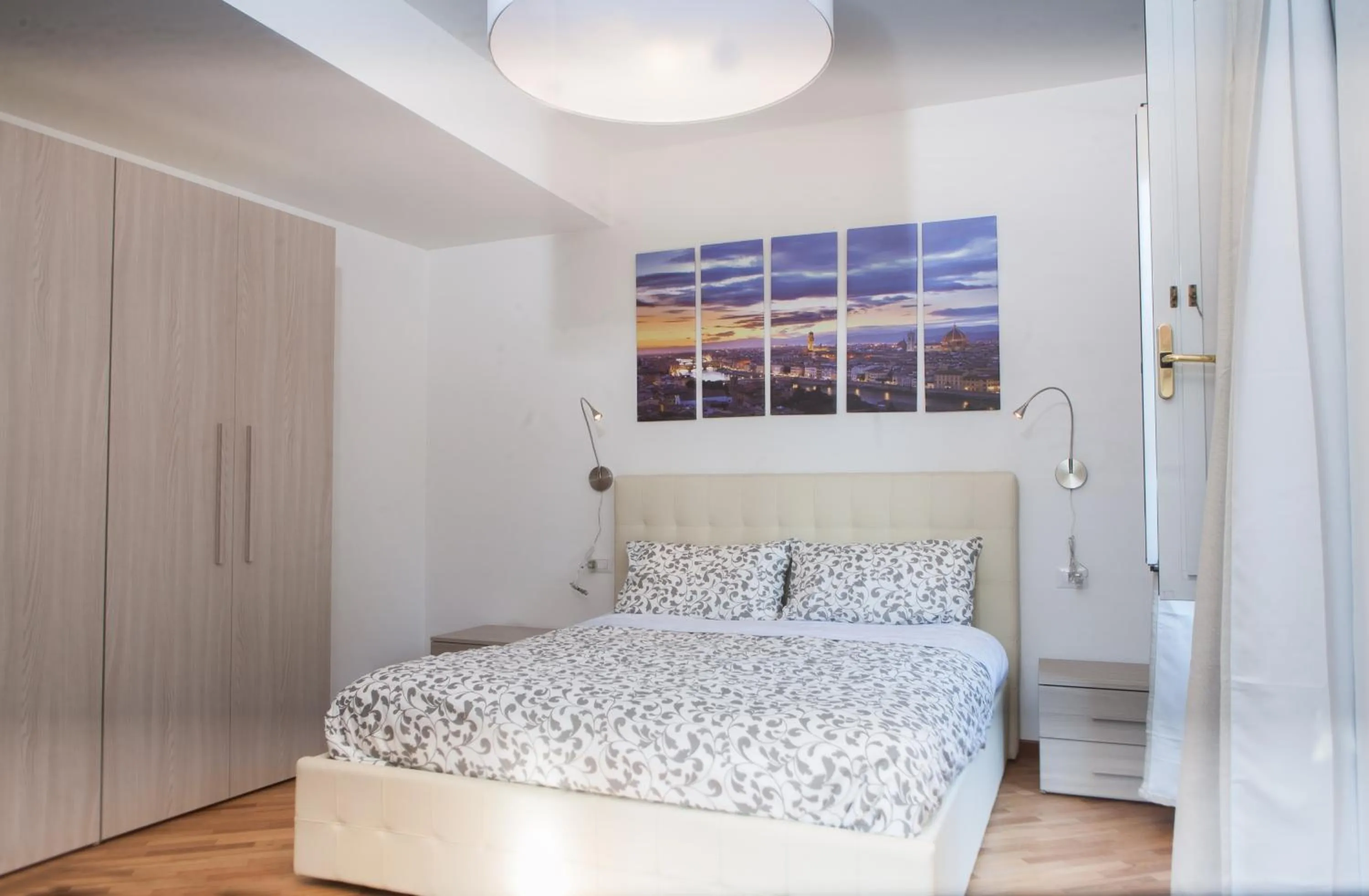 Bed in Le Tre Lune Suites