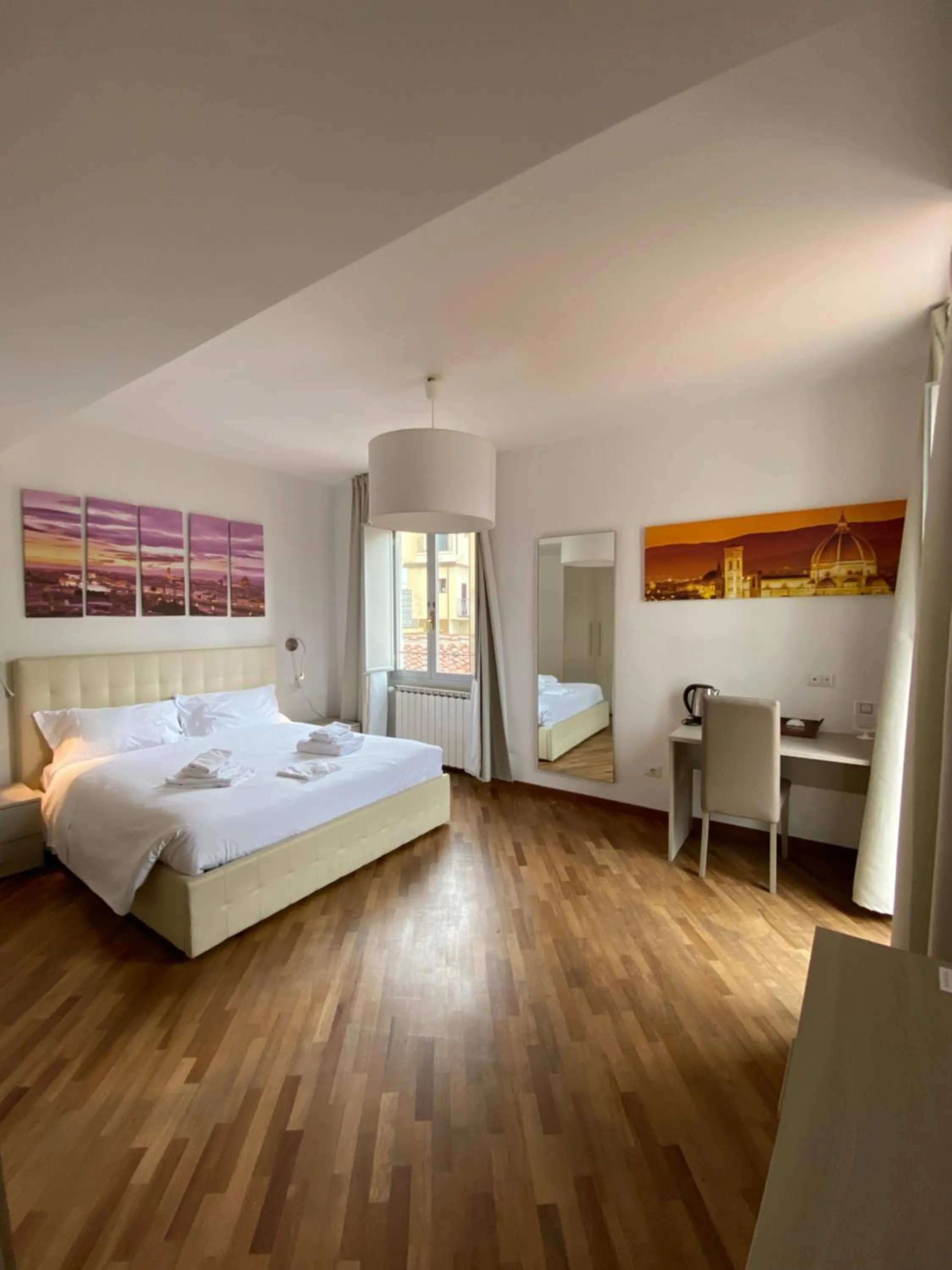 Bedroom, Bed in Le Tre Lune Suites