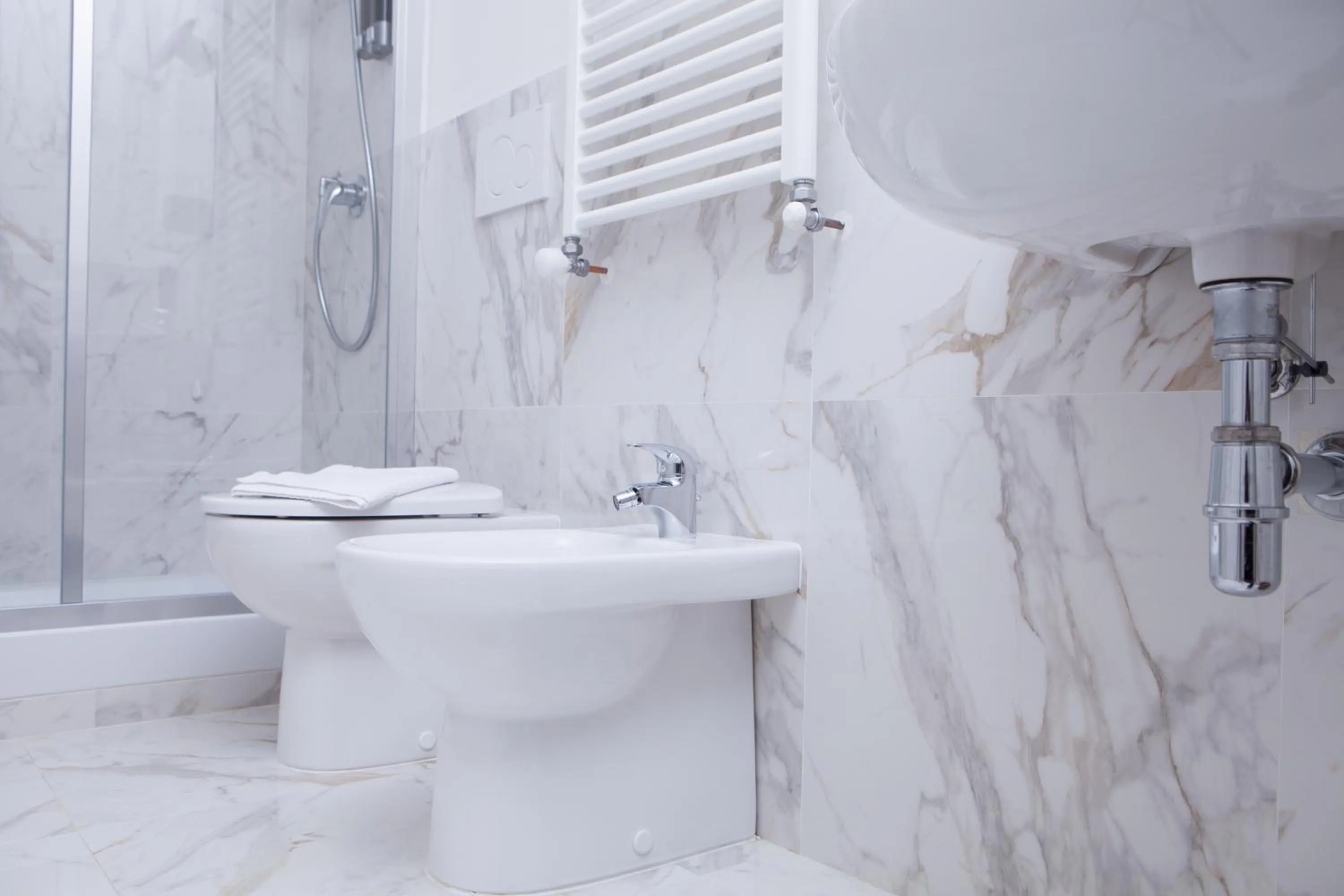 Shower in Le Tre Lune Suites