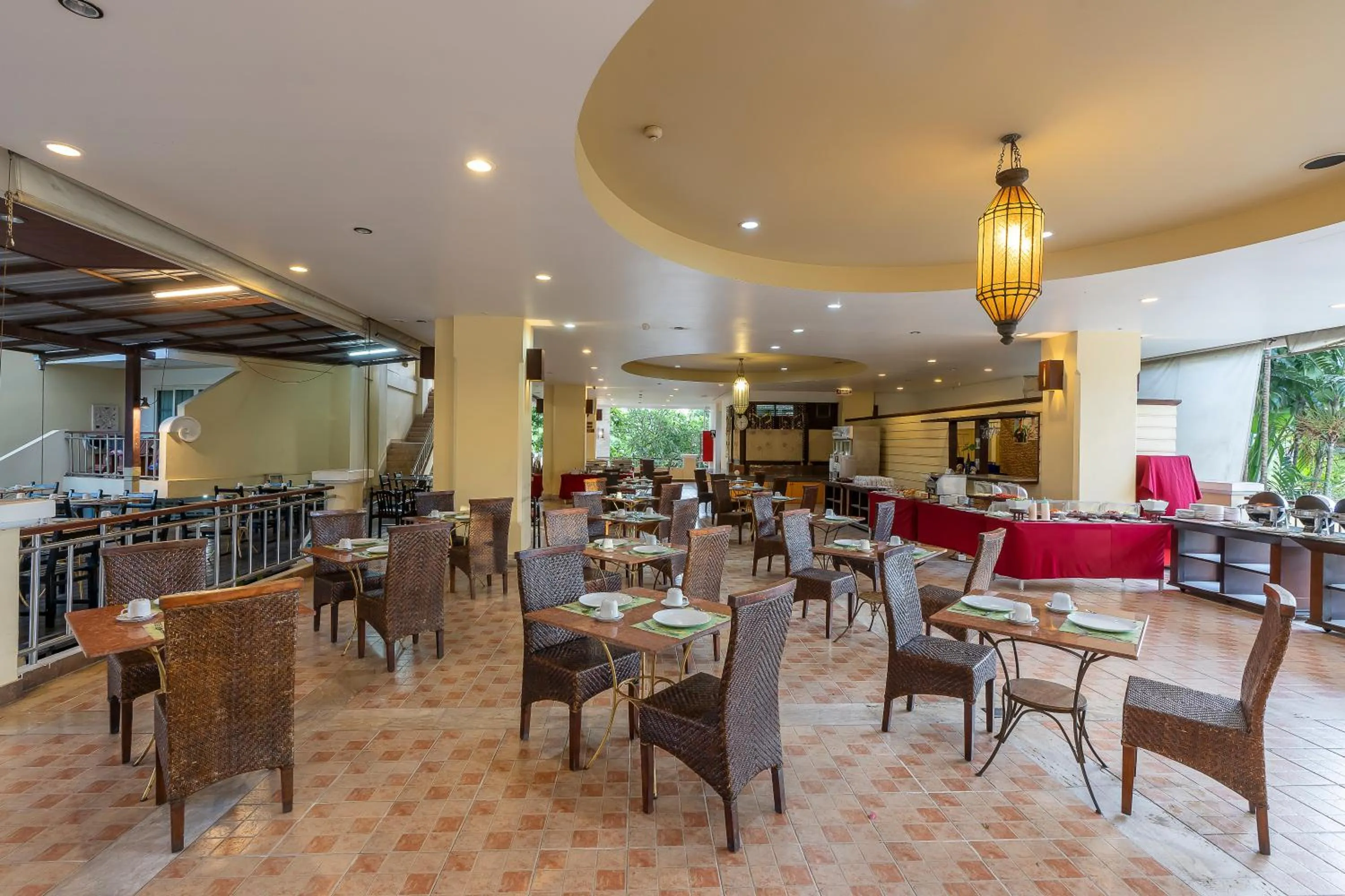 Restaurant/places to eat in Bella Villa Cabana