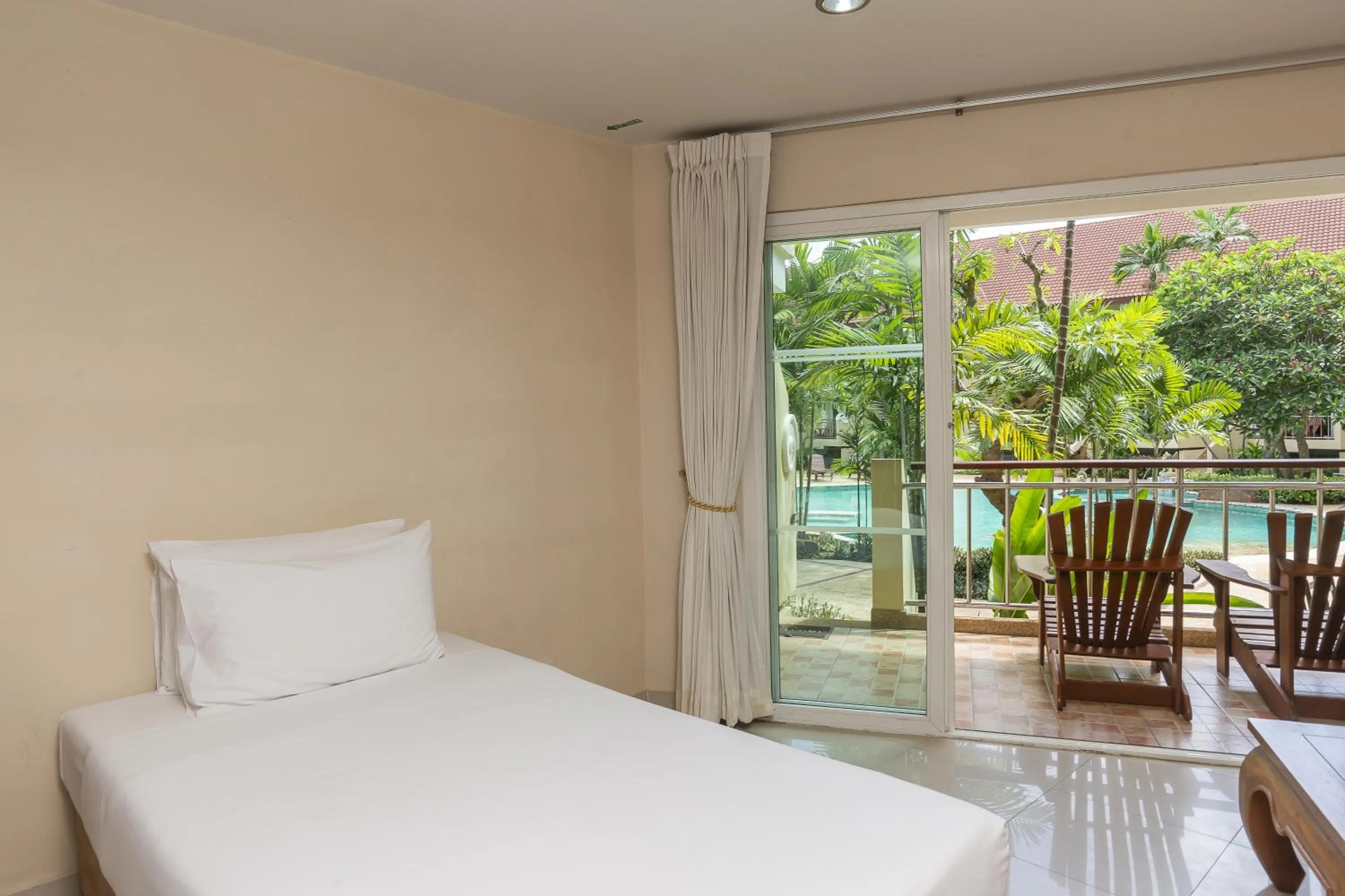 View (from property/room), Bed in Bella Villa Cabana