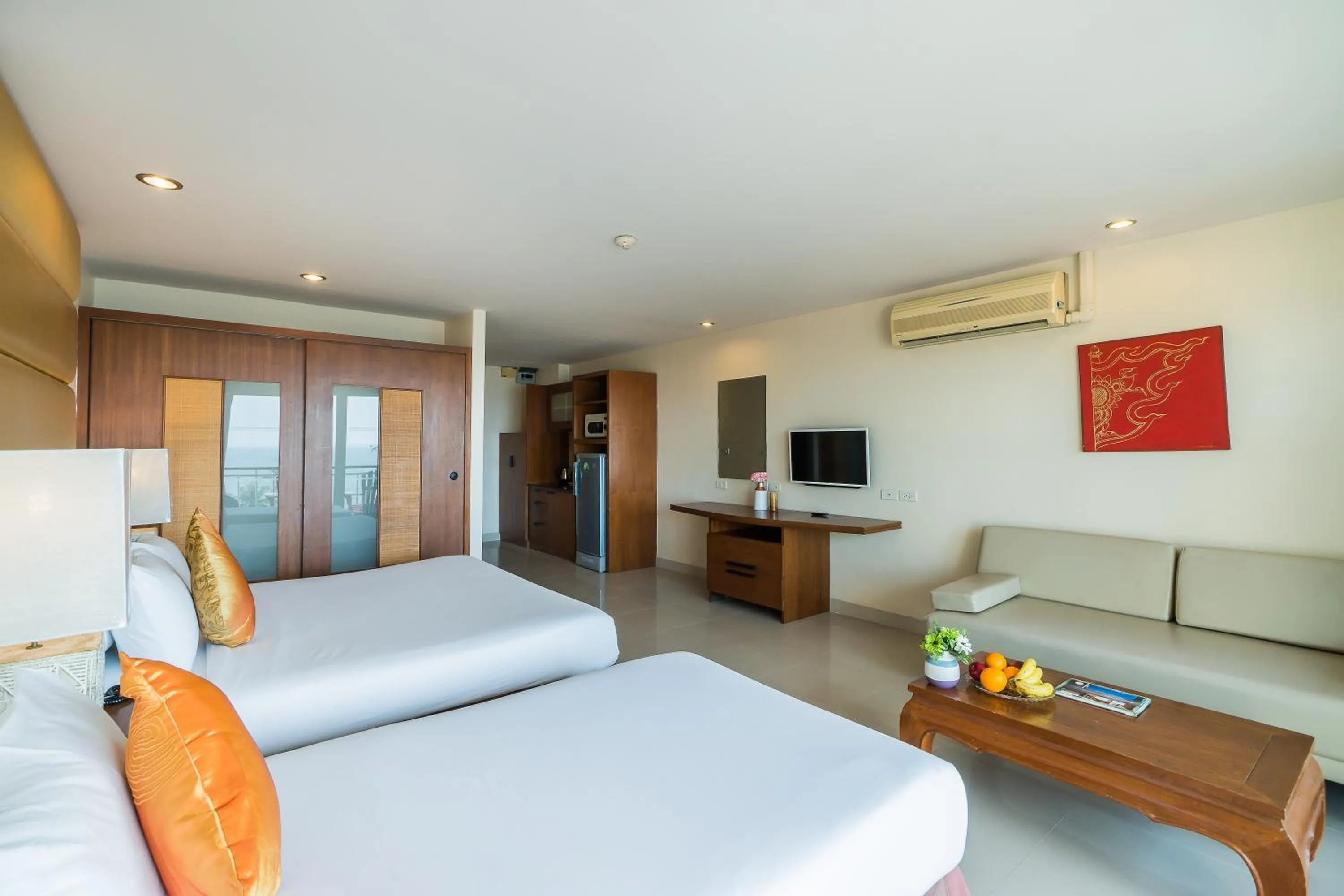 Photo of the whole room, Bed in Bella Villa Cabana