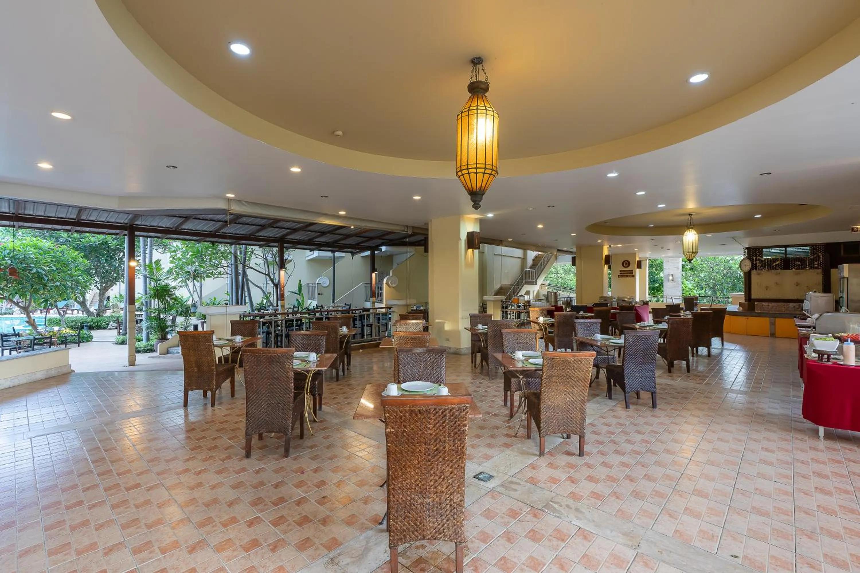 Restaurant/places to eat in Bella Villa Cabana