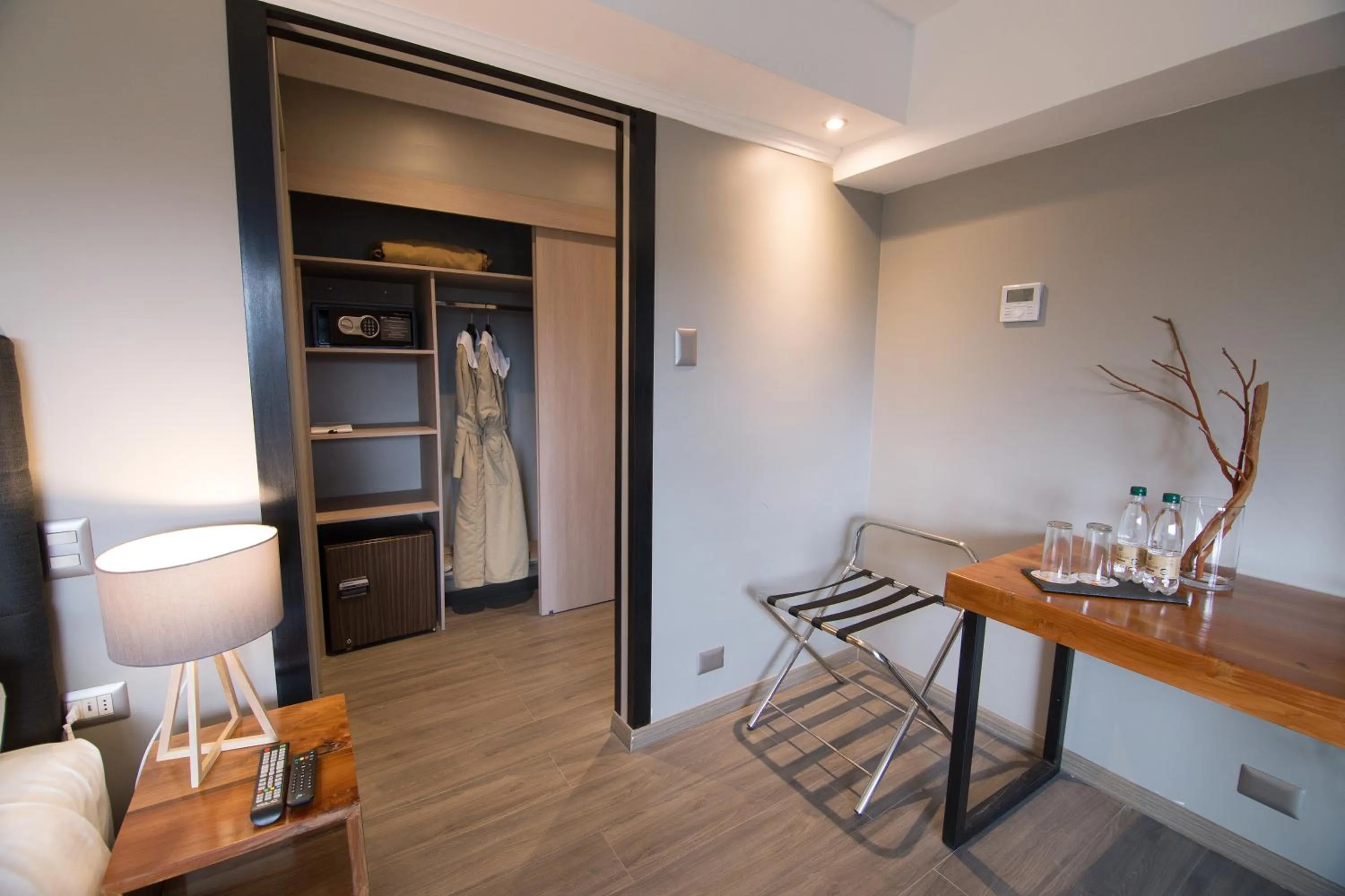 Photo of the whole room in Hotel Enjoy Pucón