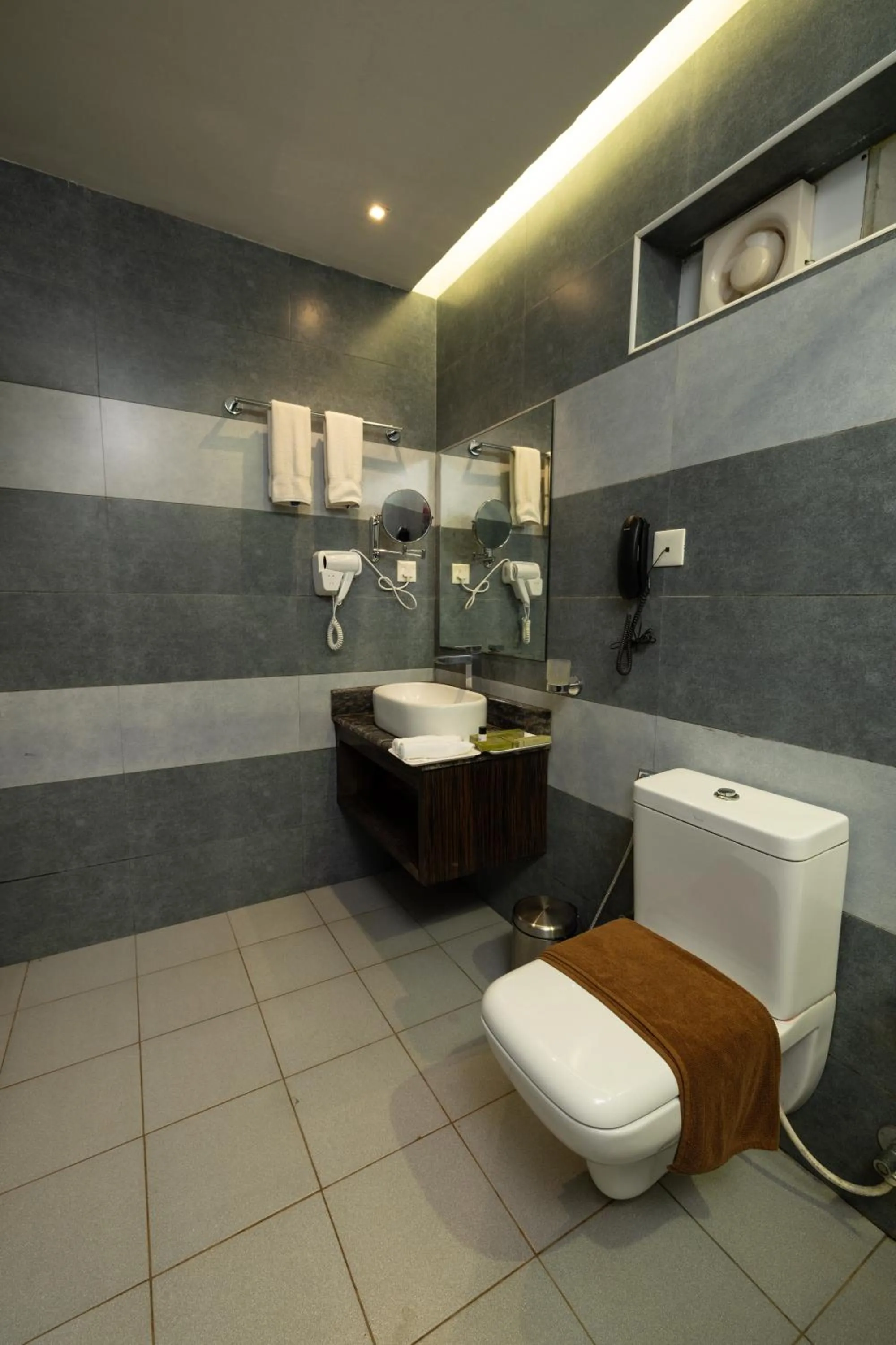 Bathroom in Casa Rio Resorts Athirappilly