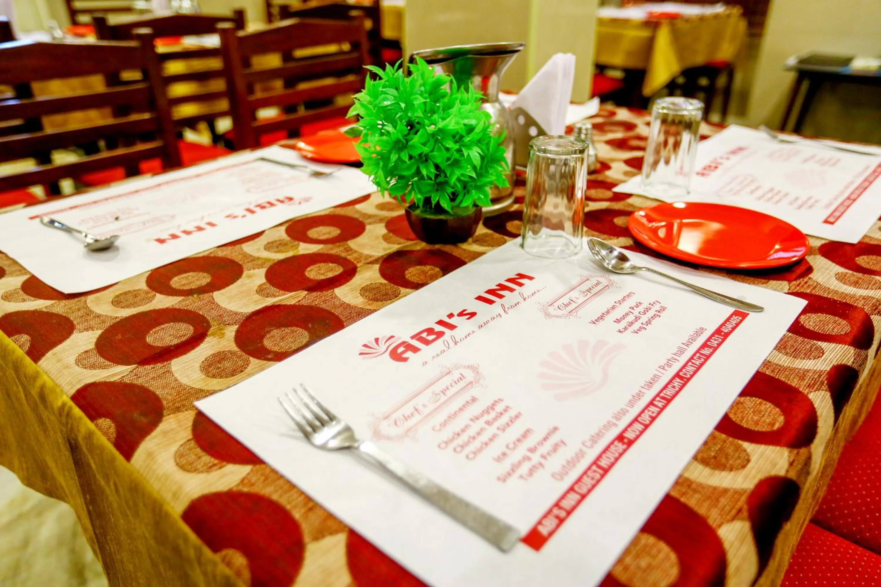 Restaurant/places to eat in Hotel Abi's Inn