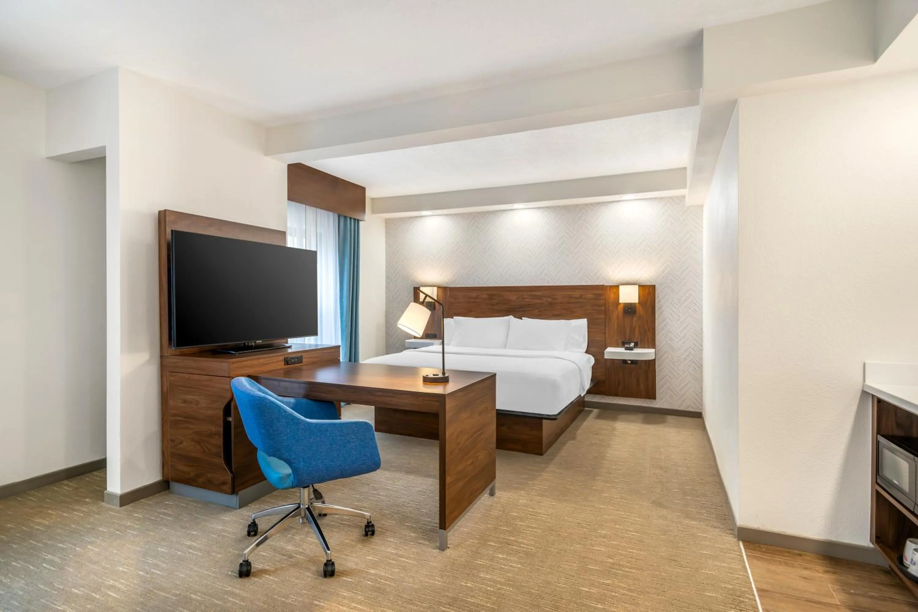 Bed in Hampton Inn Petersburg-Fort Lee