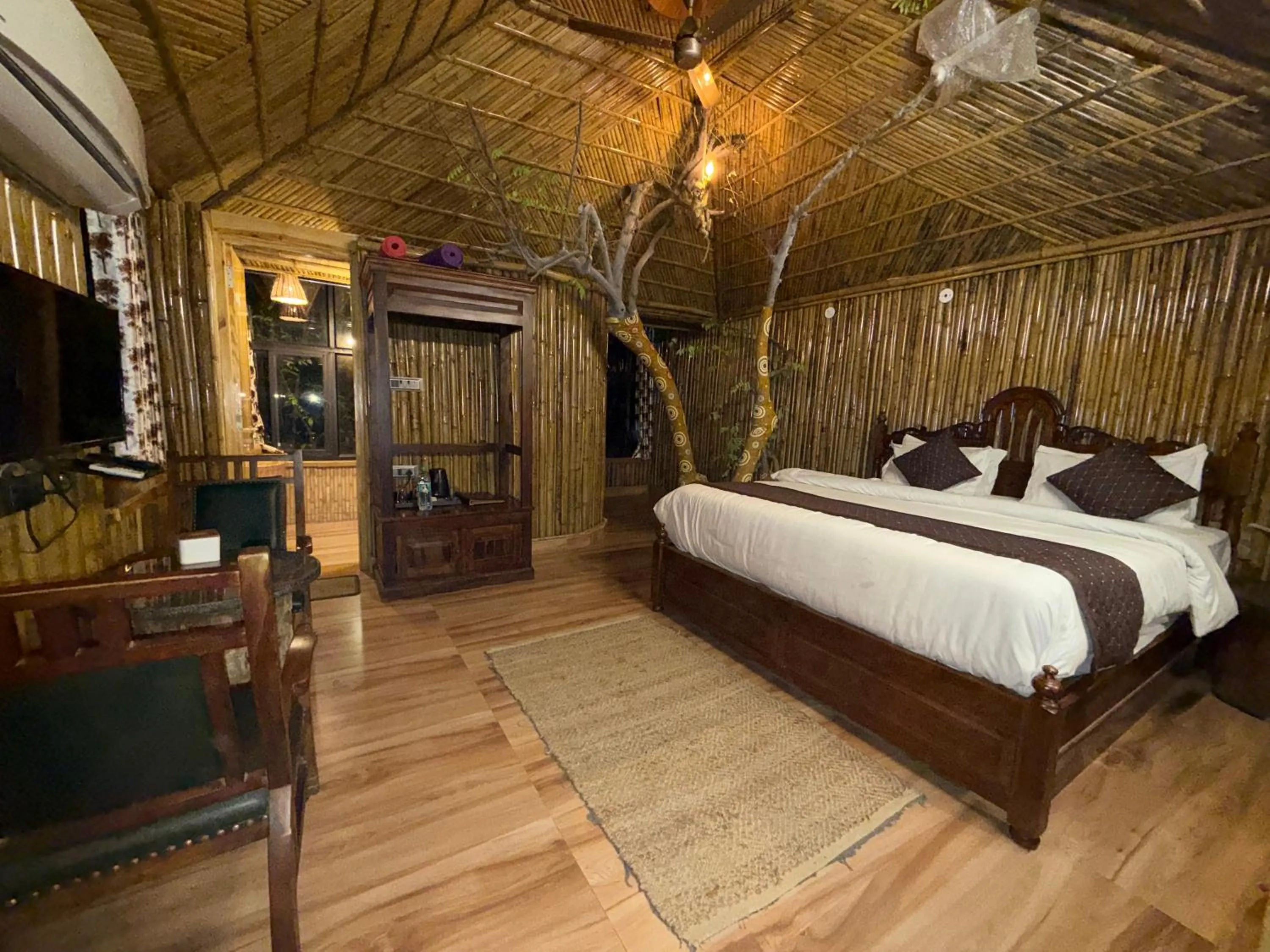 Bed in Hotel Green Heaven Resort