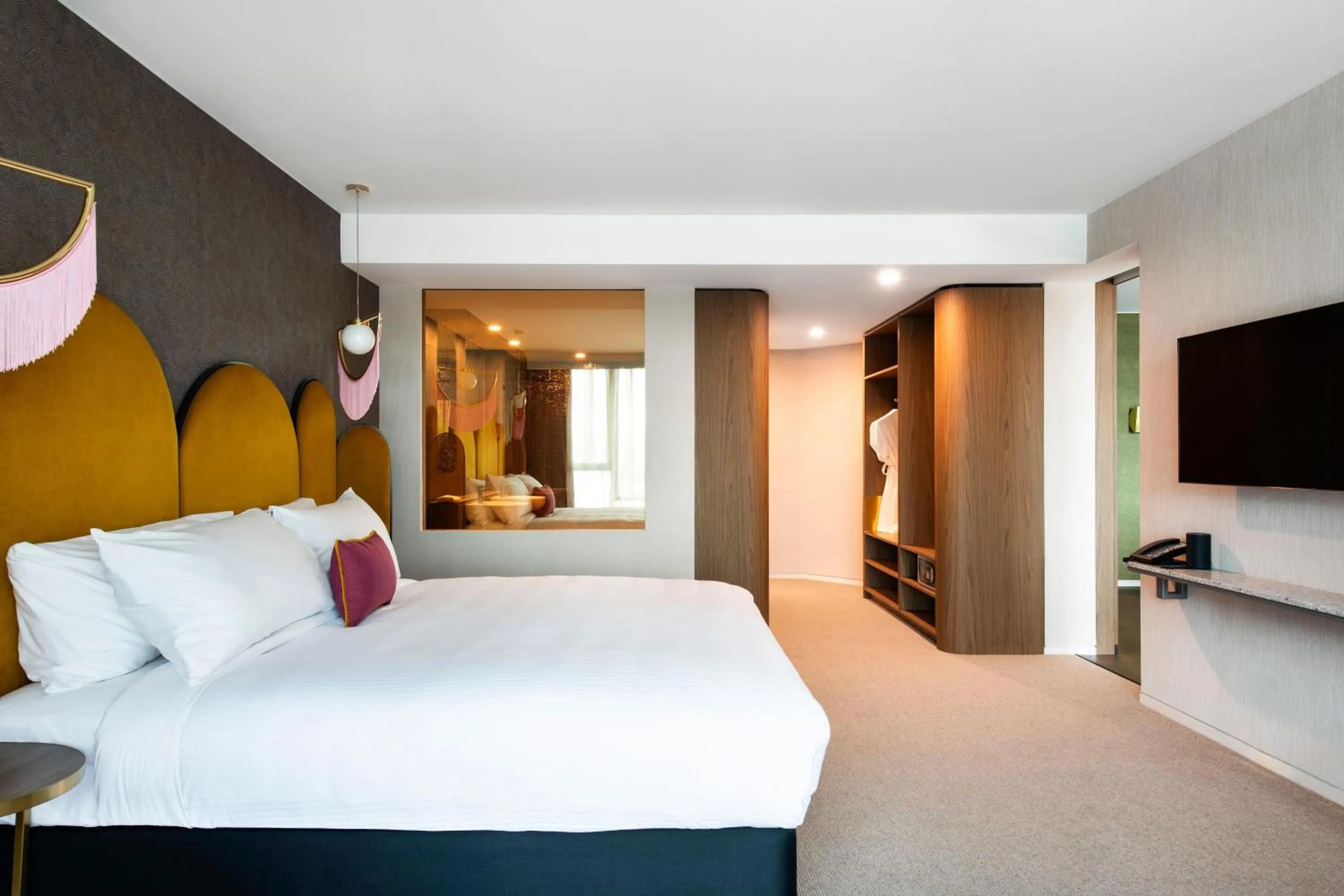 Photo of the whole room, Bed in Ovolo Brisbane Fortitude Valley, a Wyndham Hotel