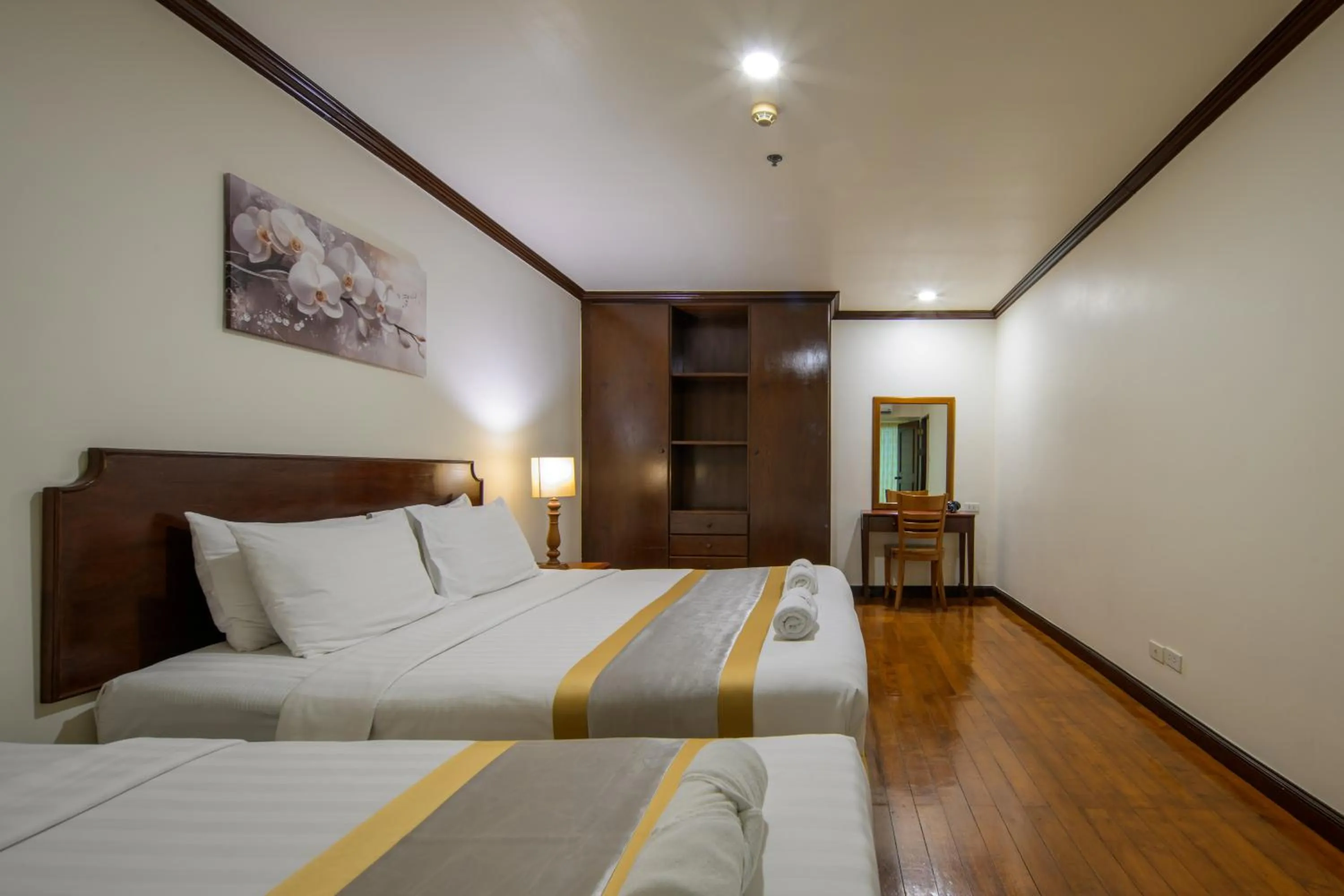 Bedroom, Bed in The Victory Residences Bangkok