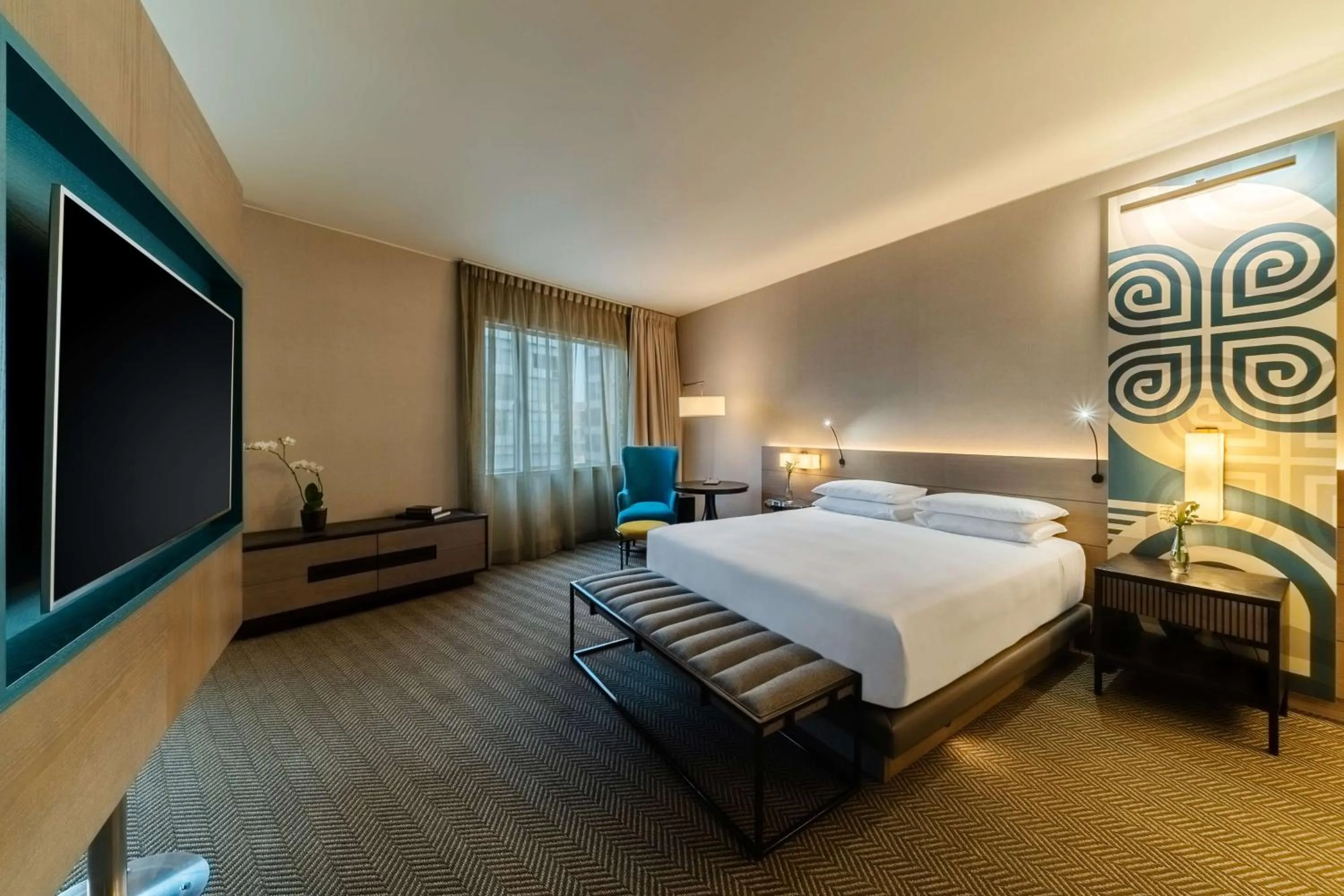 Photo of the whole room, Bed in Hyatt Centric San Isidro Lima