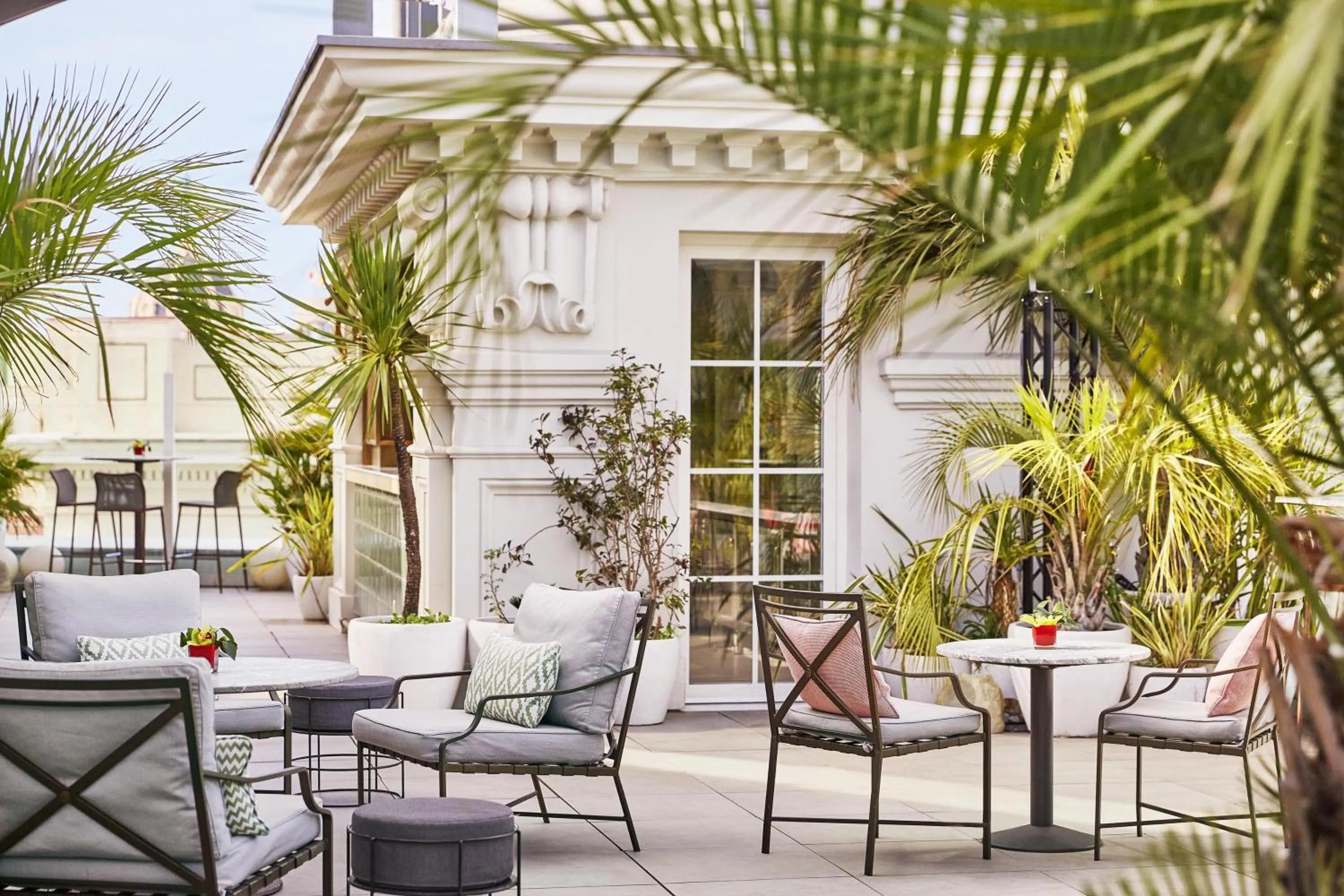 Lounge or bar in Hyatt Centric Gran Via Madrid