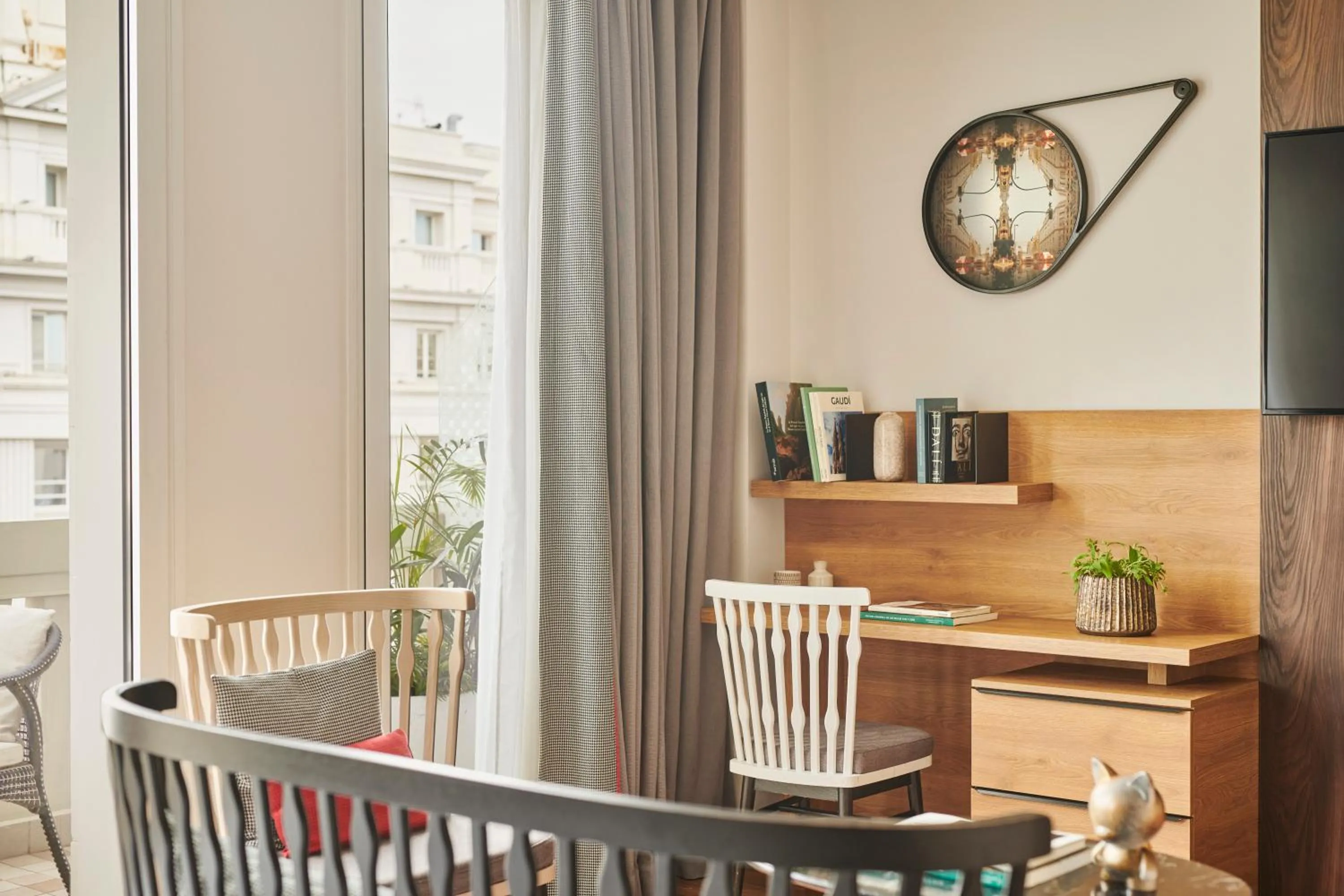 Living room in Hyatt Centric Gran Via Madrid