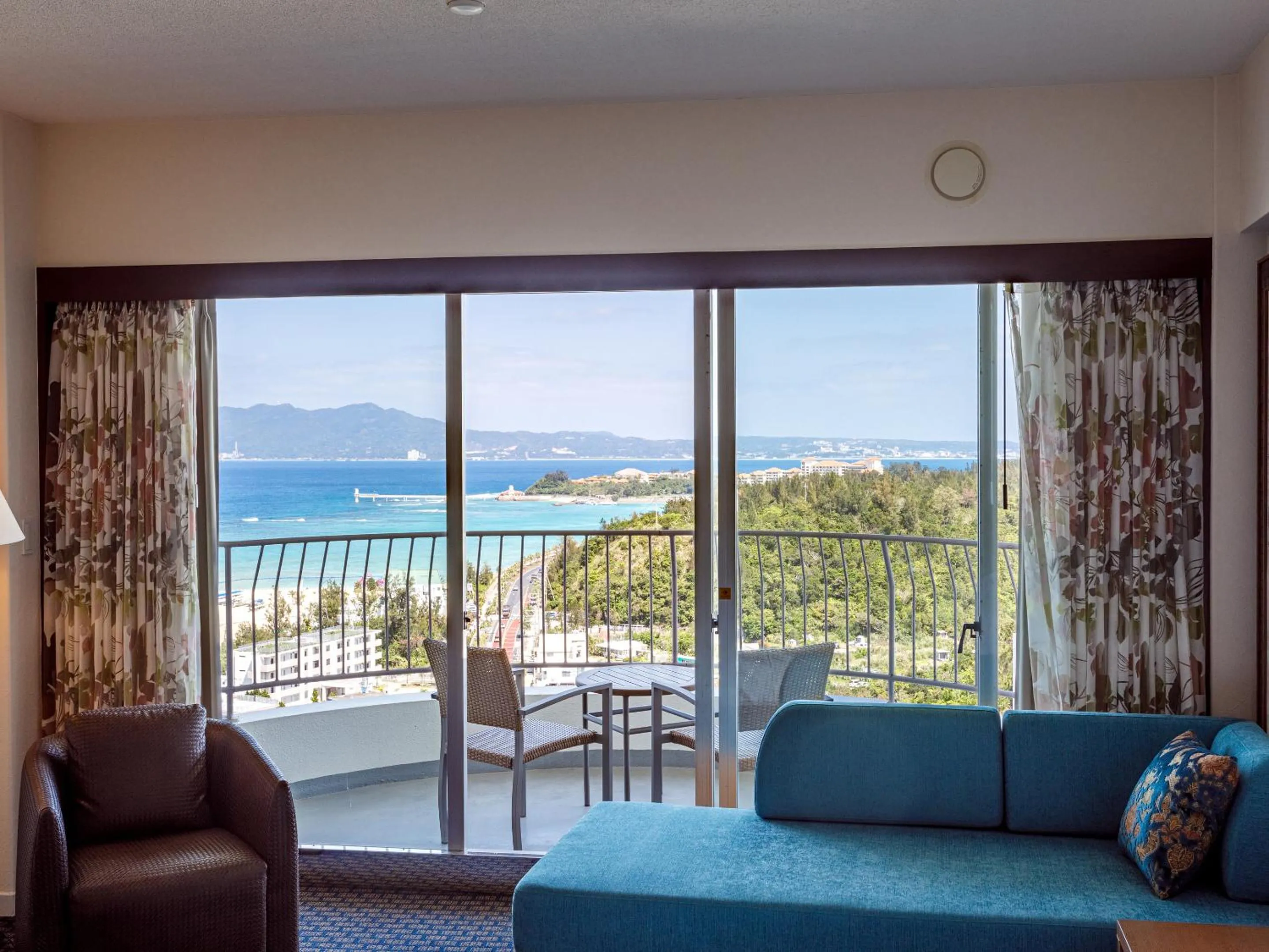 Balcony/Terrace in Okinawa Kariyushi Beach Resort Ocean Spa