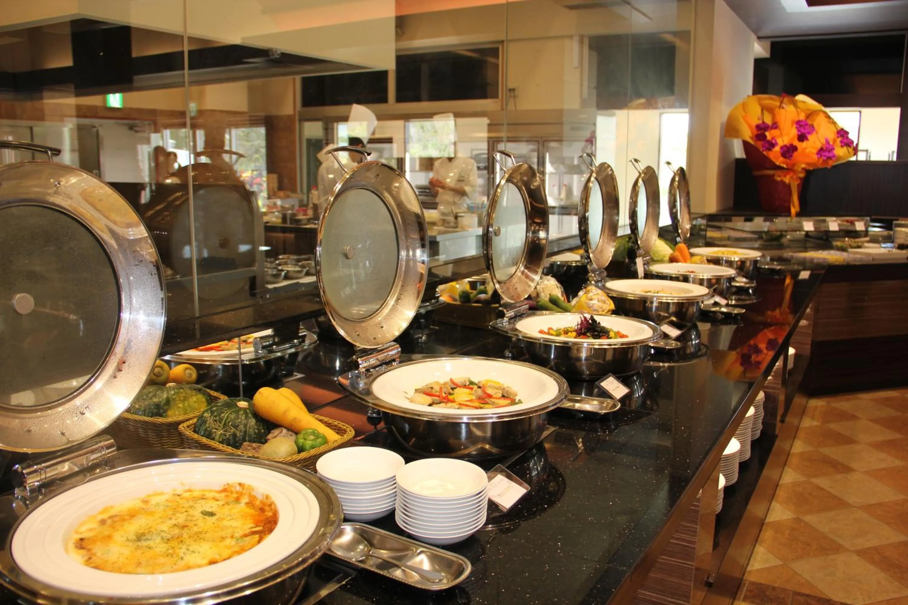 Restaurant/places to eat in Okinawa Kariyushi Beach Resort Ocean Spa