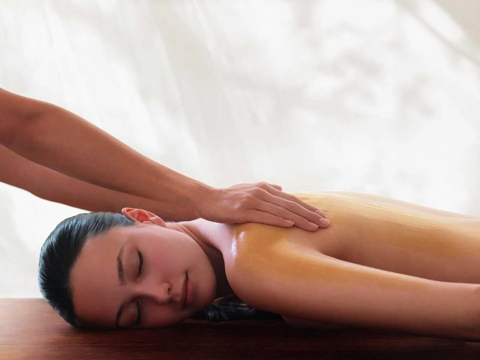 Massage in Okinawa Kariyushi Beach Resort Ocean Spa