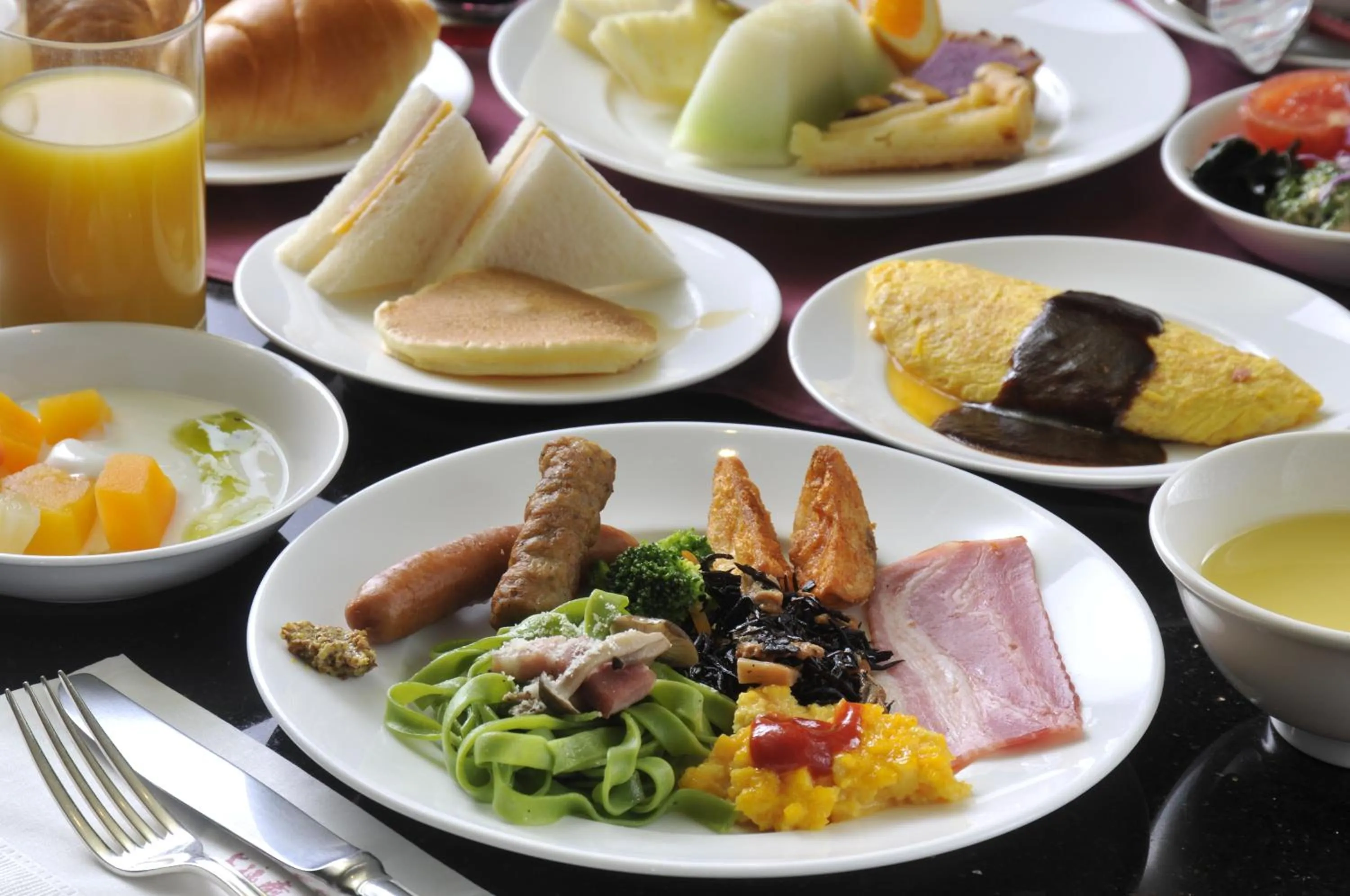 Restaurant/places to eat in Okinawa Kariyushi Beach Resort Ocean Spa